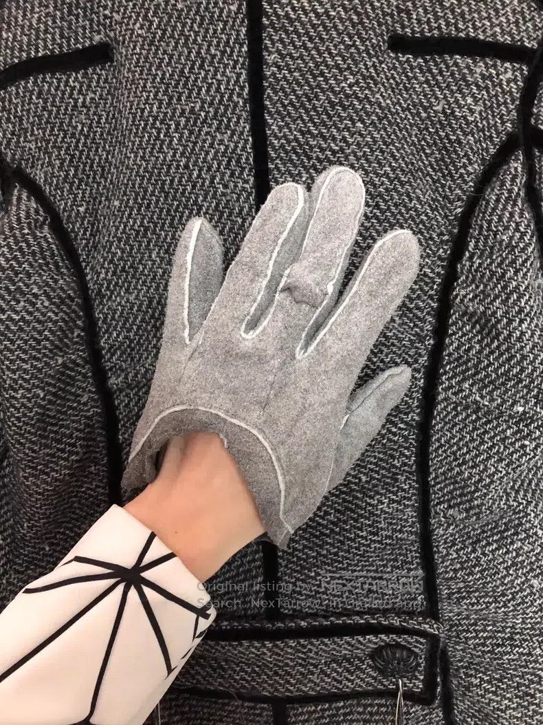 Takahiromiyashita The Soloist. Takahiromiyashita The Soloist. Size 25 Glove Size ONE SIZE - 5 Thumbnail