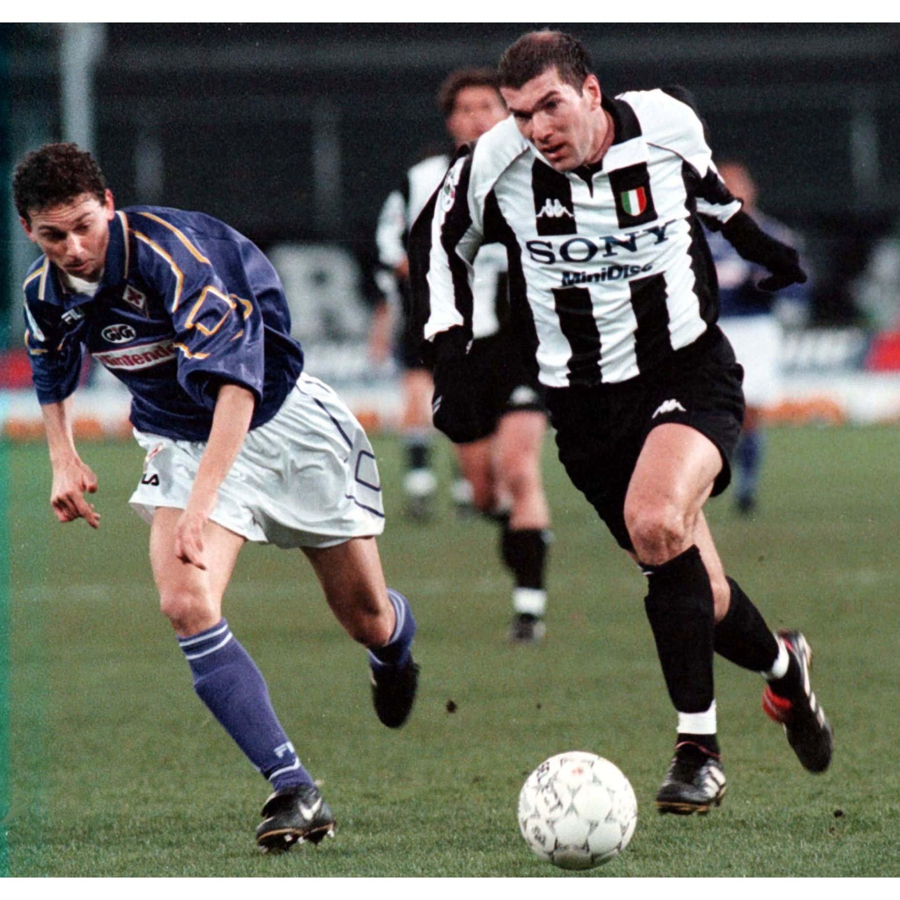 Kappa Zidane Juventus 1997 1998 Long Sleeve Kappa Soccer Jersey L Size US L / EU 52-54 / 3 - 7 Thumbnail