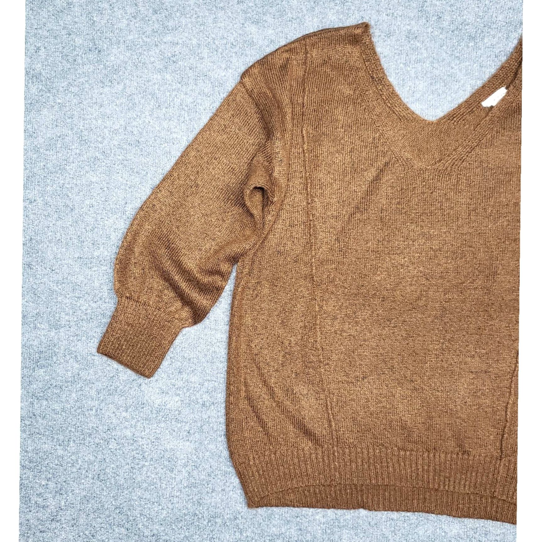 Vintage Rue21 Sweater Womens M Brown Long Sleeve Solid Minimalist V-Neck Pullover New Size M / US 6-8 / IT 42-44 - 3 Thumbnail