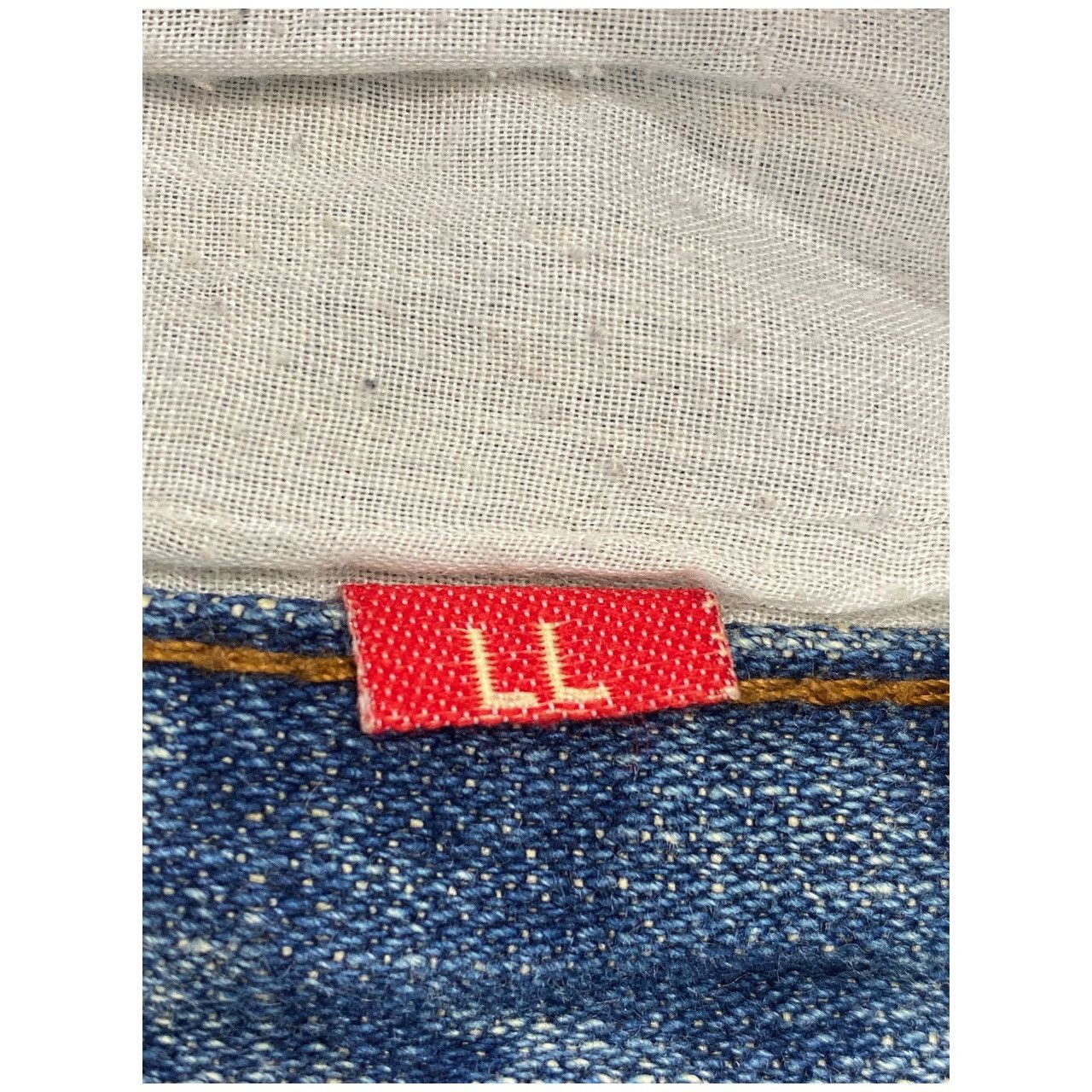 Japanese Brand Vintage Japanese Brand Distress Honeycomb Style Jeans Size US 33 - 15 Thumbnail