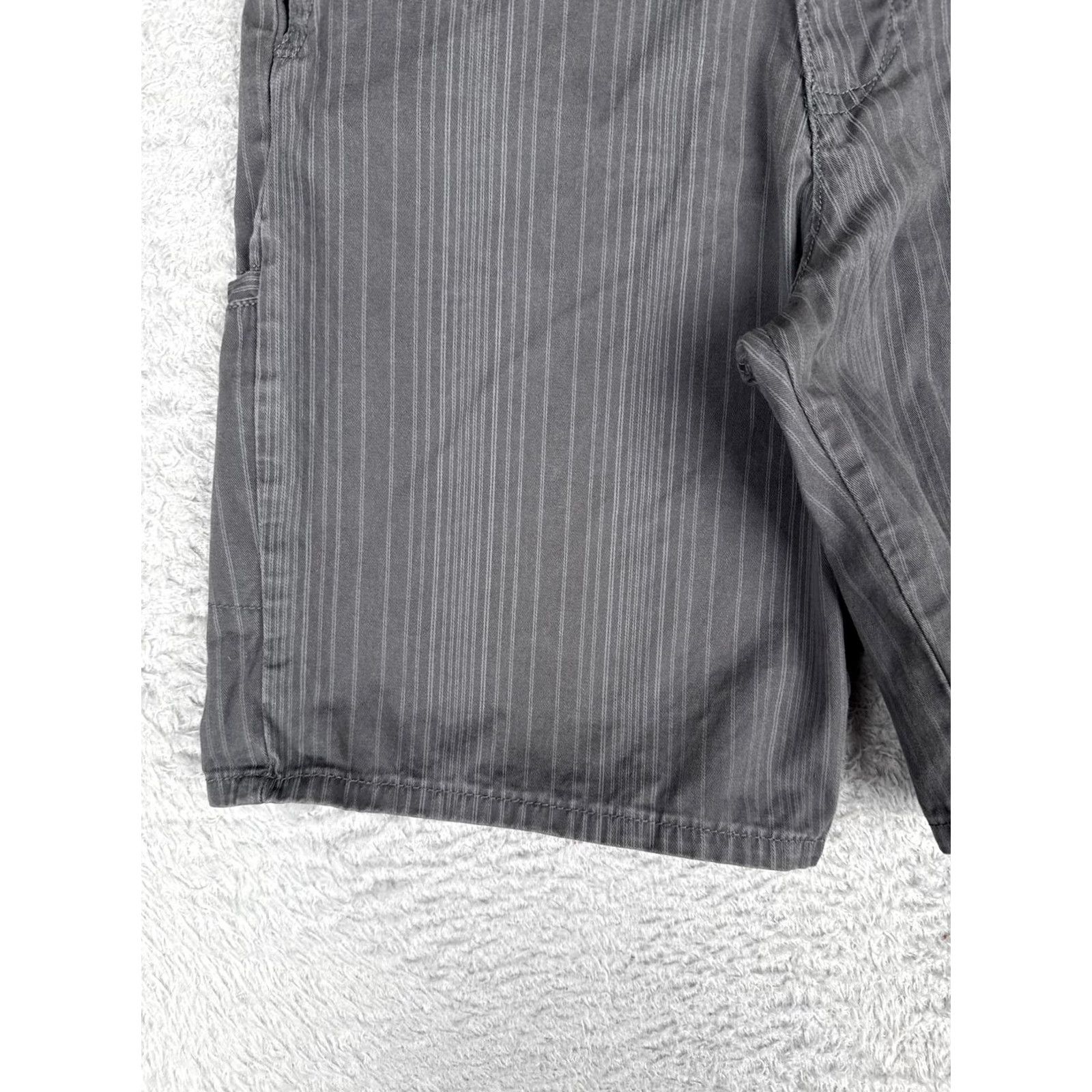 Vintage Op Shorts Mens 32 Gray Striped Canvas Chino Flat Front 10 Inseam Casual Summer Size US 32 / EU 48 - 3 Thumbnail