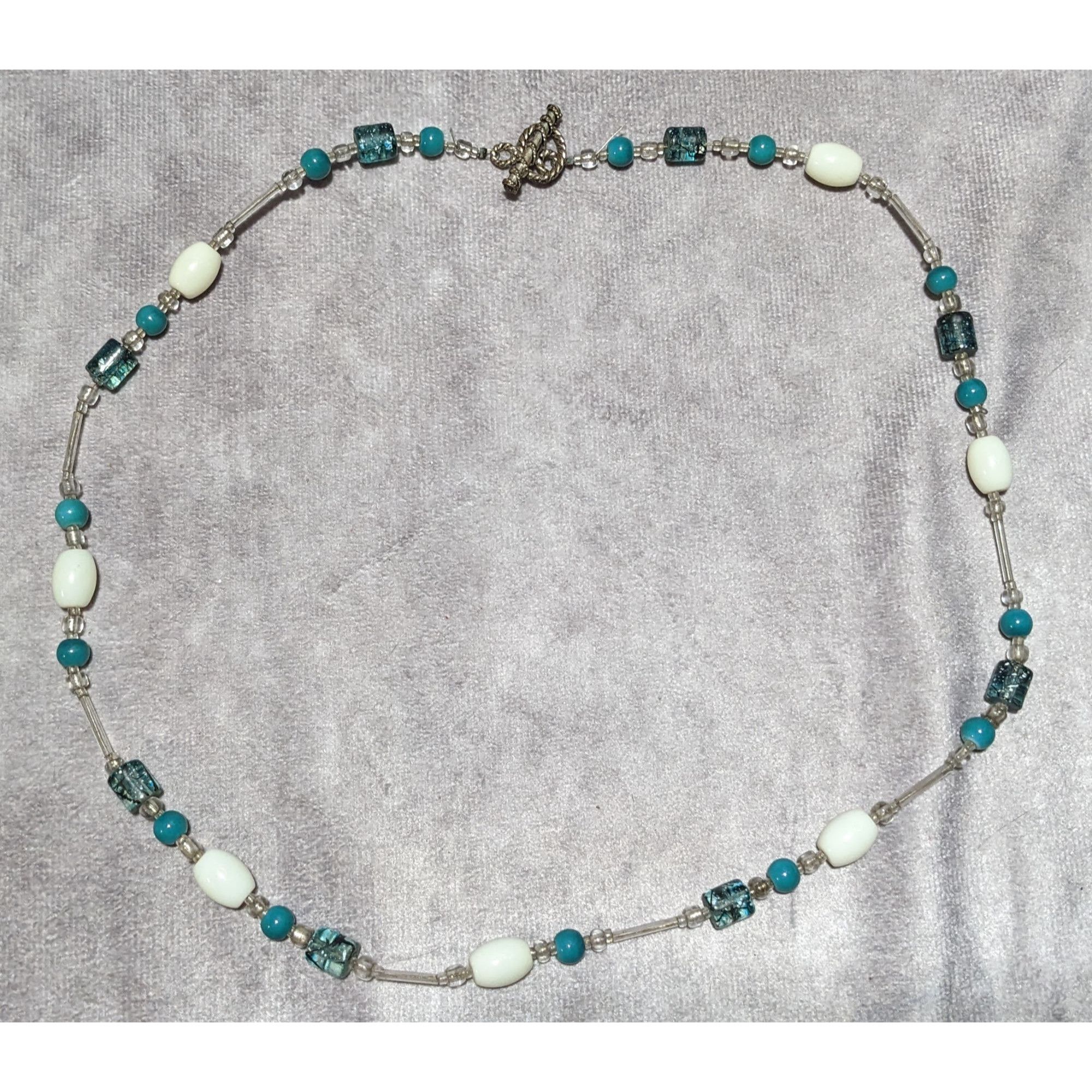 Other Blue And White Glass Beaded Toggle Necklace Size ONE SIZE - 8 Thumbnail