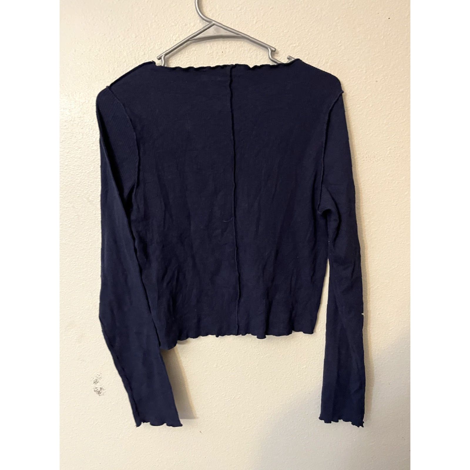 Vintage Aerie Cropped Shirt Adult Large Blue Long Sleeve Corrugated Hem Neck Women Size L / US 10 / IT 46 - 2 Thumbnail