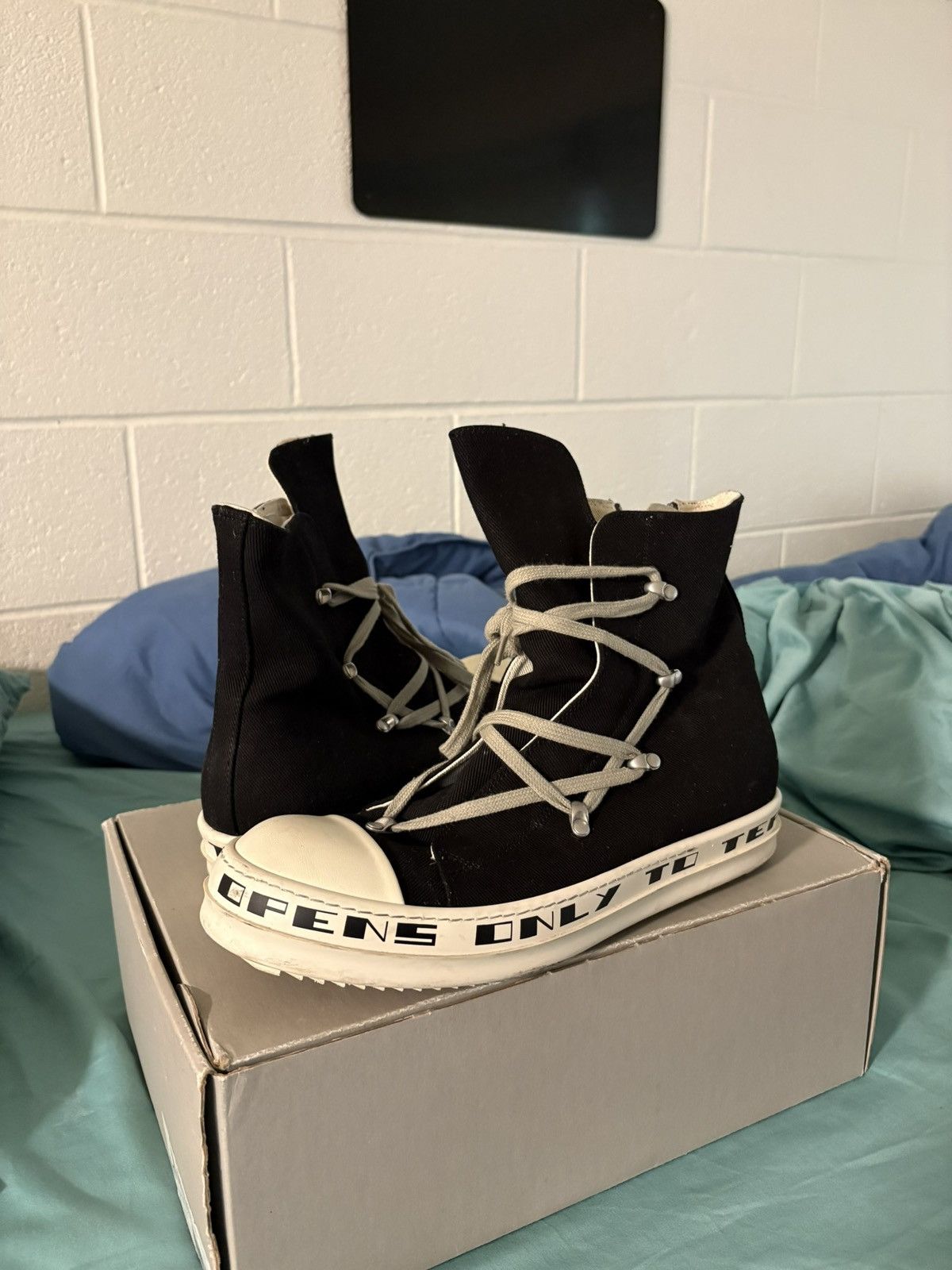 Rick Owens Drkshdw Rick Owen’s Size US 11 / EU 44 - 4 Thumbnail