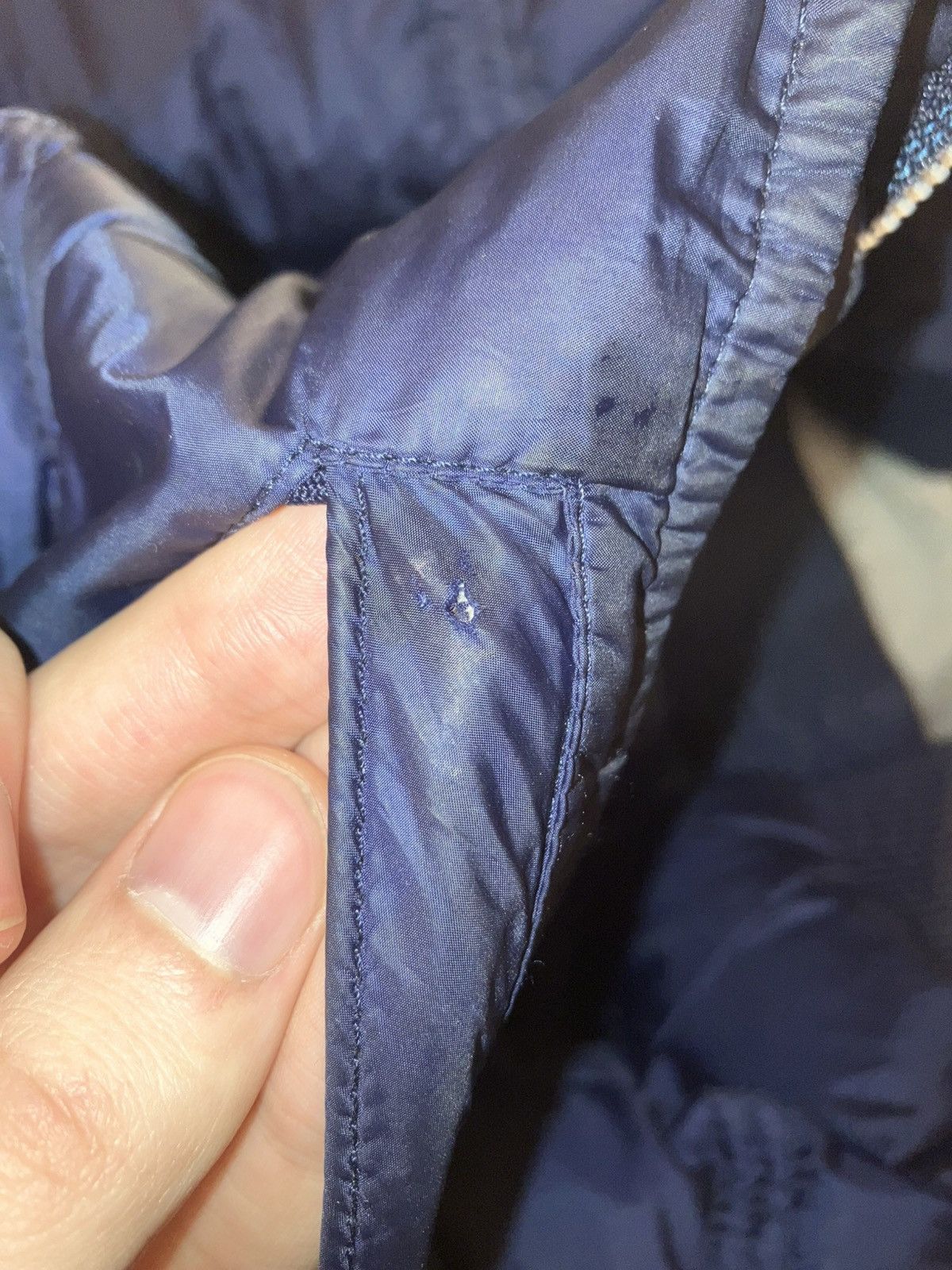 Fendi Puffer Jacket Fendi Blue Size US L / EU 52-54 / 3 - 9 Thumbnail