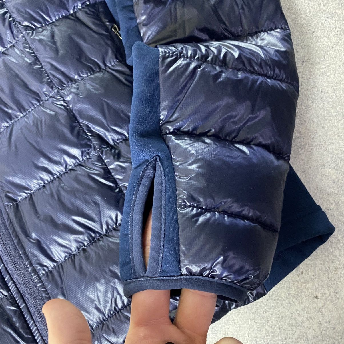 Canada Goose Canada goose Hybridge lite hooded micro puffer jacket Size US L / EU 52-54 / 3 - 6 Thumbnail