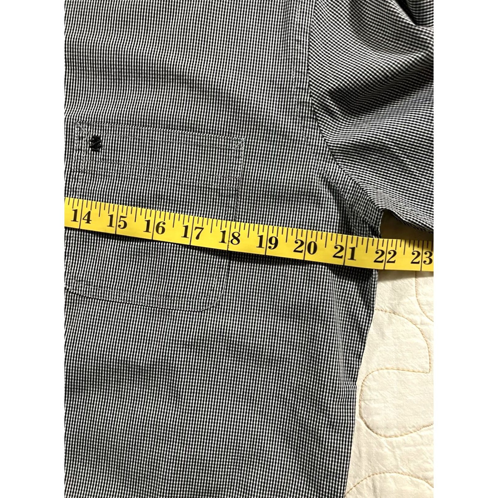 Izod Izod Luxury Sport Short Sleeve Button Down Shirt Mens M Black White Plaid Size US M / EU 48-50 / 2 - 6 Thumbnail