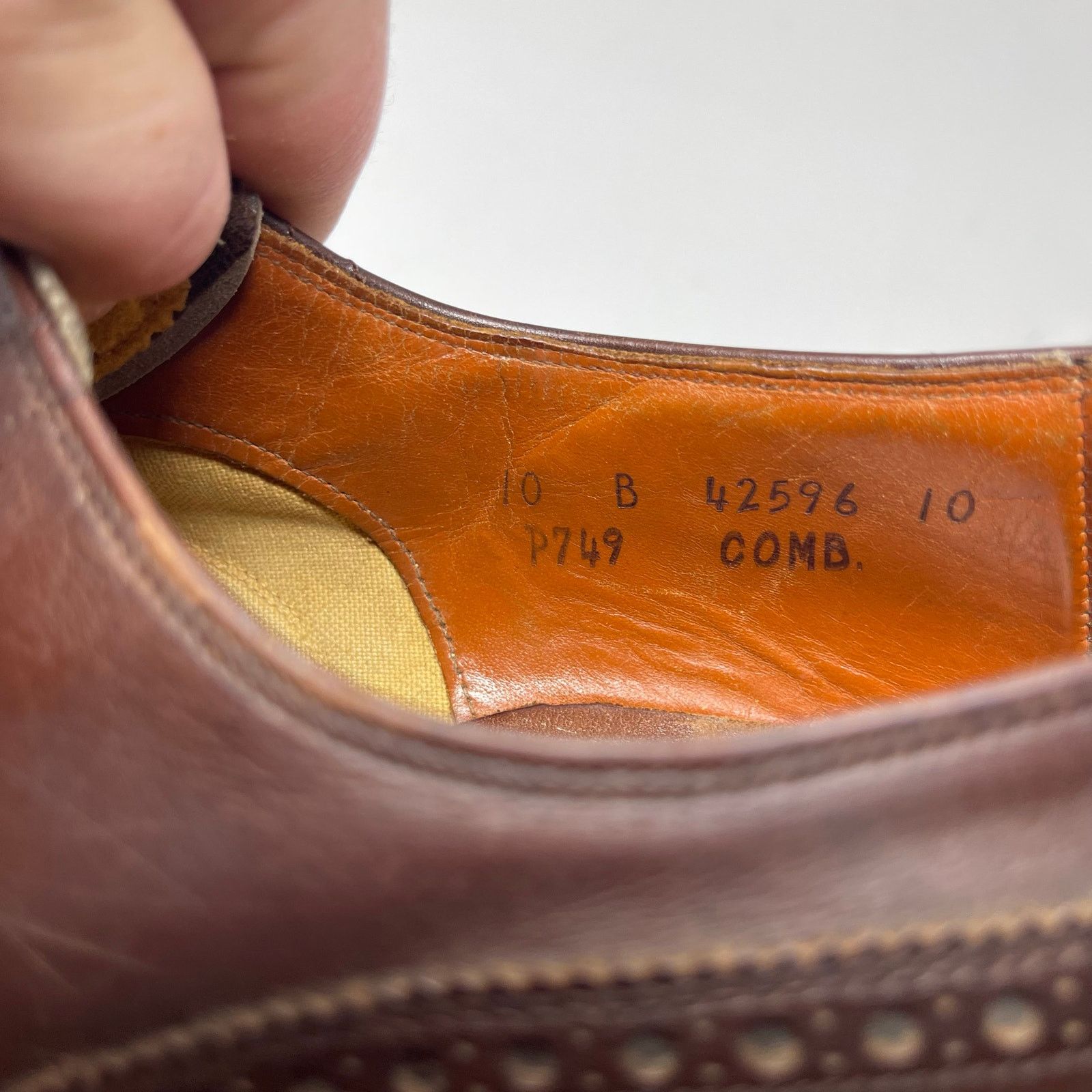 Allen Edmonds Allen Edmonds brown leather oxford brogue wingtip sz 10 Size US 10 / EU 43 - 9 Thumbnail
