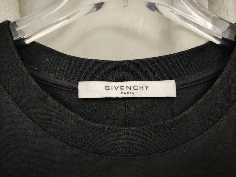 Givenchy Givenchy Five-star graffiti black T-shirt 6032 Size US S / EU 44-46 / 1 - 2 Thumbnail