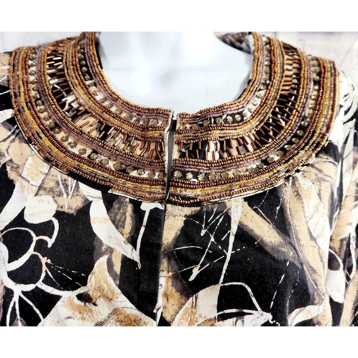 Other Chico's Black Tan White Beaded Collar Hook & Eye Jacket 1 M Size M / US 6-8 / IT 42-44 - 2 Thumbnail