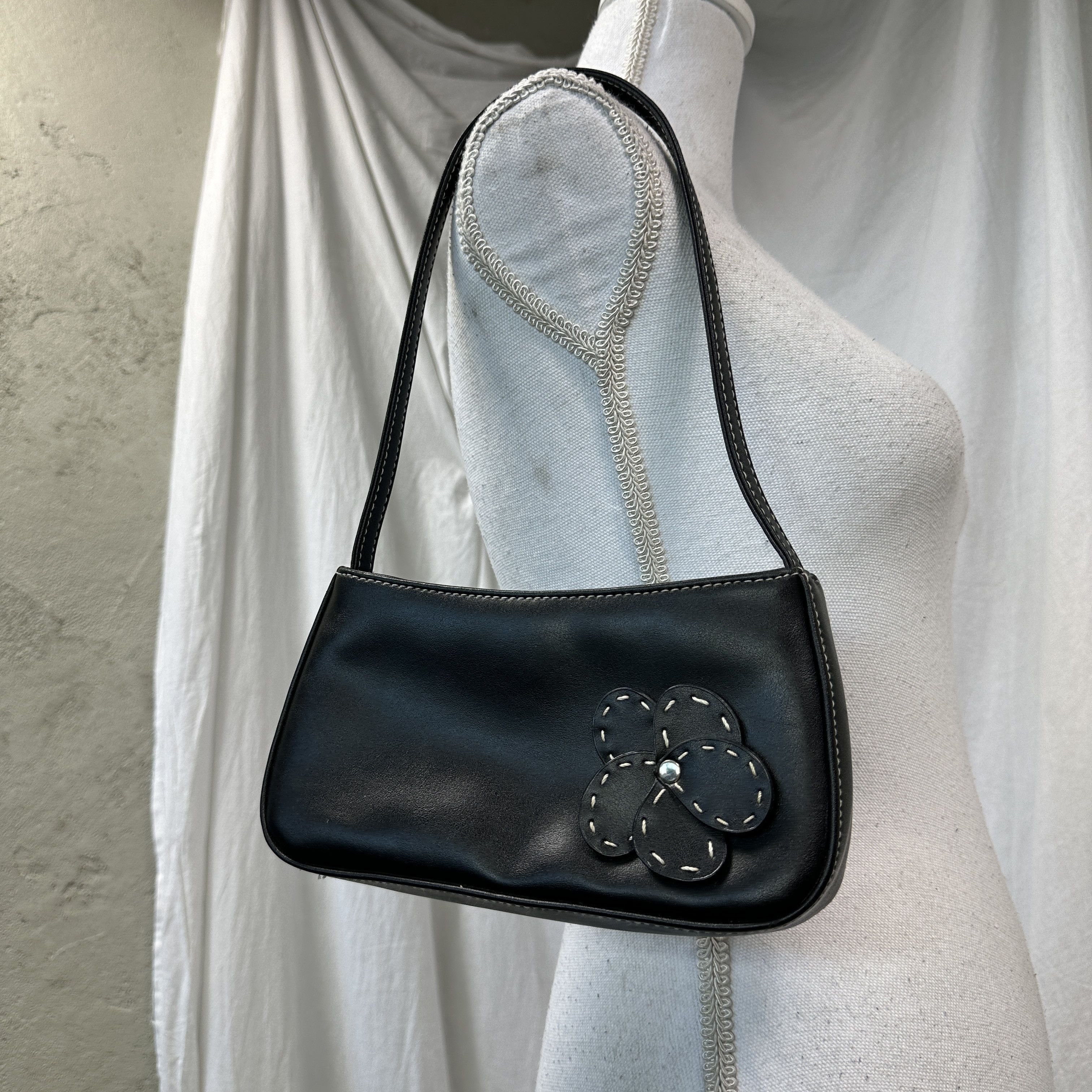 Vintage Vintage Avant Garde Preppy Flower Baguette Bag Y2K Size ONE SIZE - 5 Thumbnail