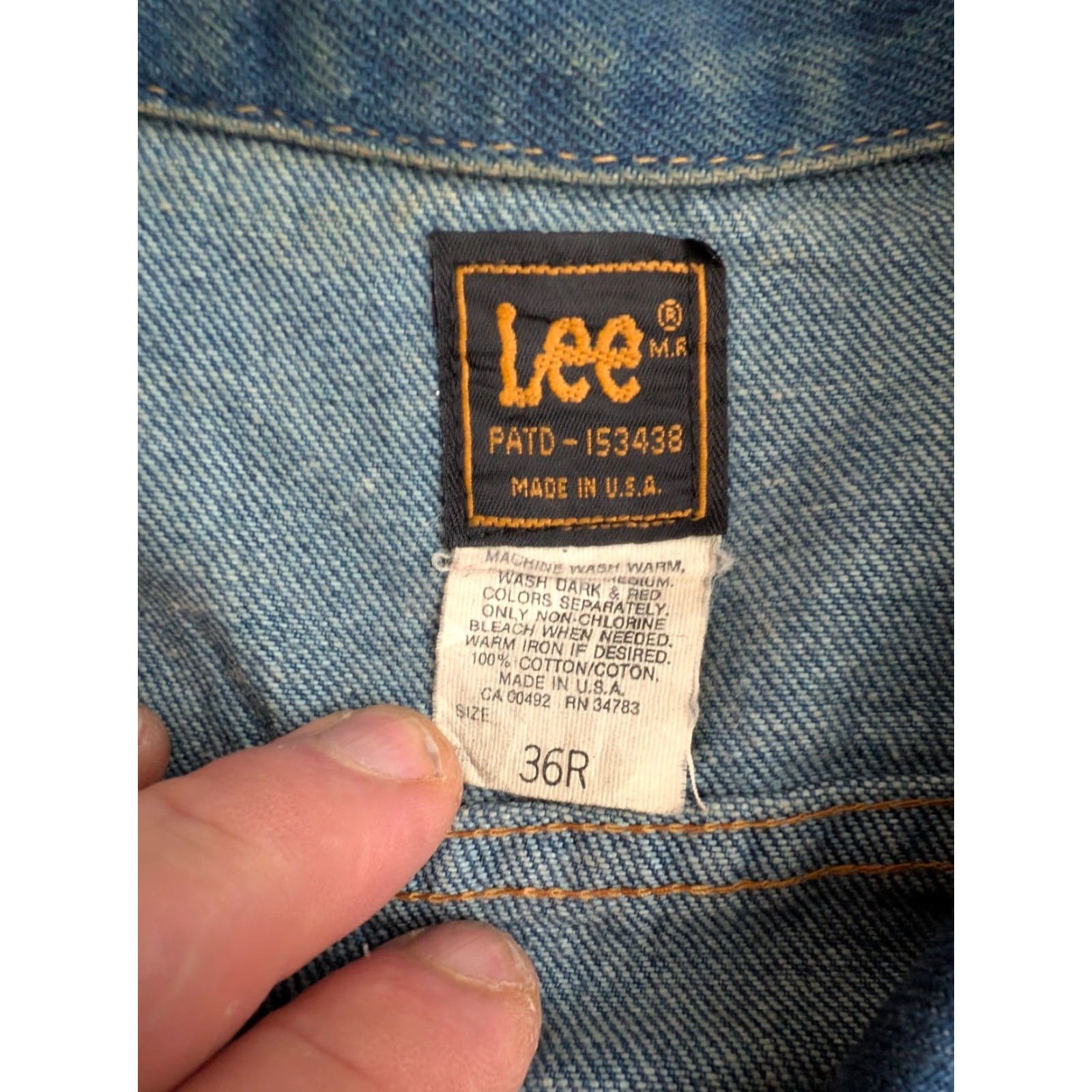 Lee Vintage Lee Denim Jacket with Flannel Sleeves Made in USA Blue 36R Women's Jacket Denim Blue USA 90s Workwear Lee Women's Jacket Size 28" / US 6 / IT 42 - 6 Thumbnail