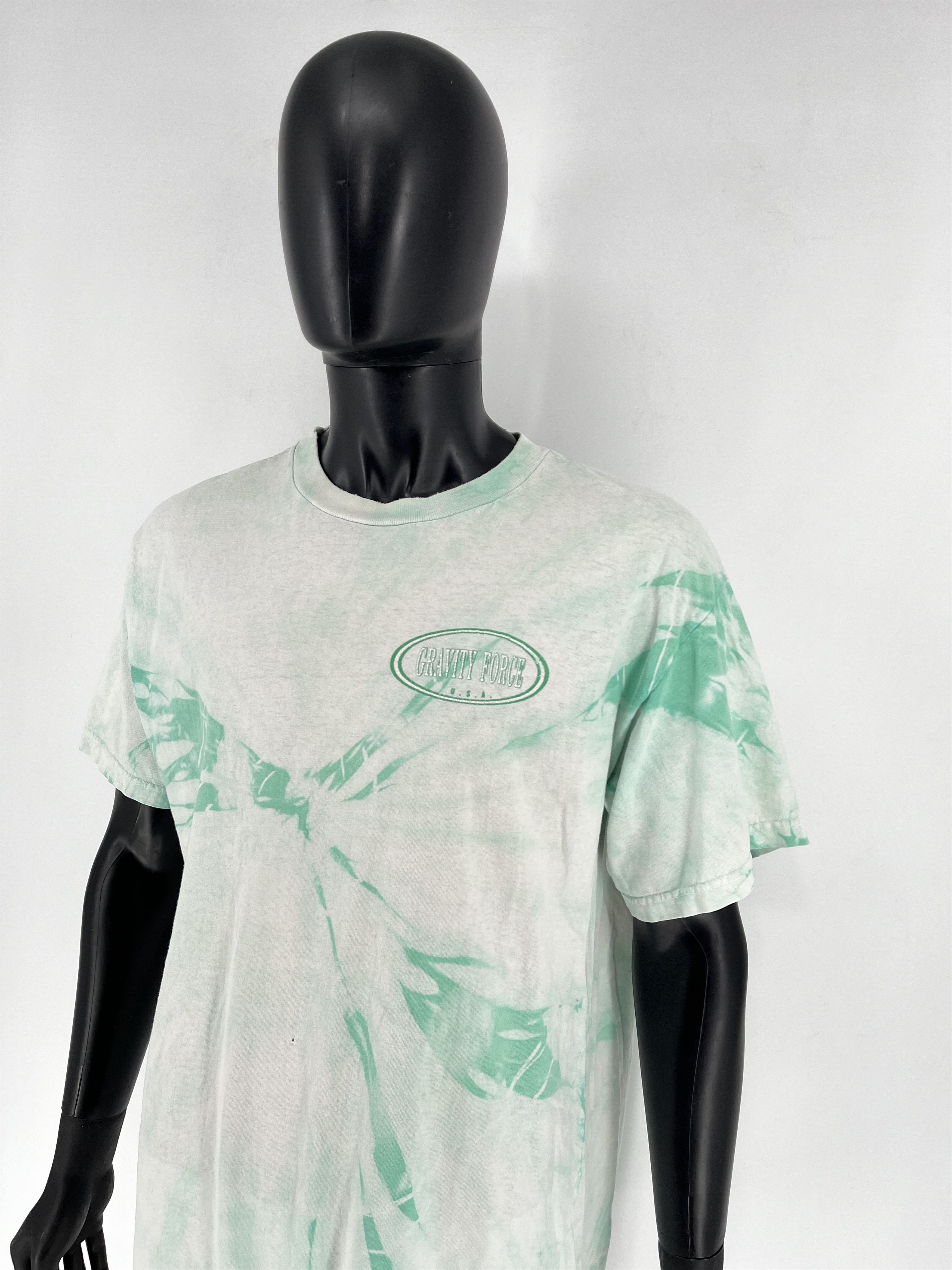 Vintage Vintage 90s Gravity Force Big Logo Full Print Tie-Dye Shirt Size US L / EU 52-54 / 3 - 4 Thumbnail