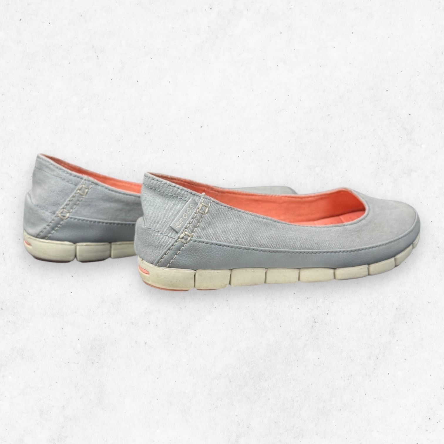 Crocs Crocs Stretch Sole Gray Canvas Ballet Flats Size 7 Size US 7 / IT 37 - 3 Thumbnail