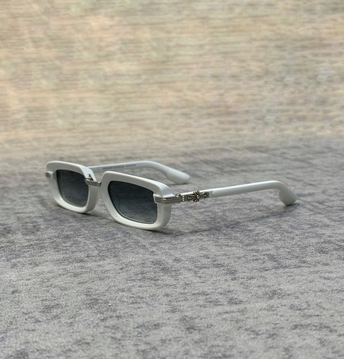 Chrome Hearts CHROME HEARTS ASSTRAVAGANT WHITE Size ONE SIZE - 1 Thumbnail
