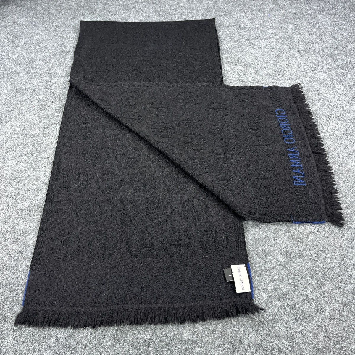 Giorgio Armani Giorgio Armani Scarf / Muffler / Neckwear T1512 Size ONE SIZE - 2 Thumbnail