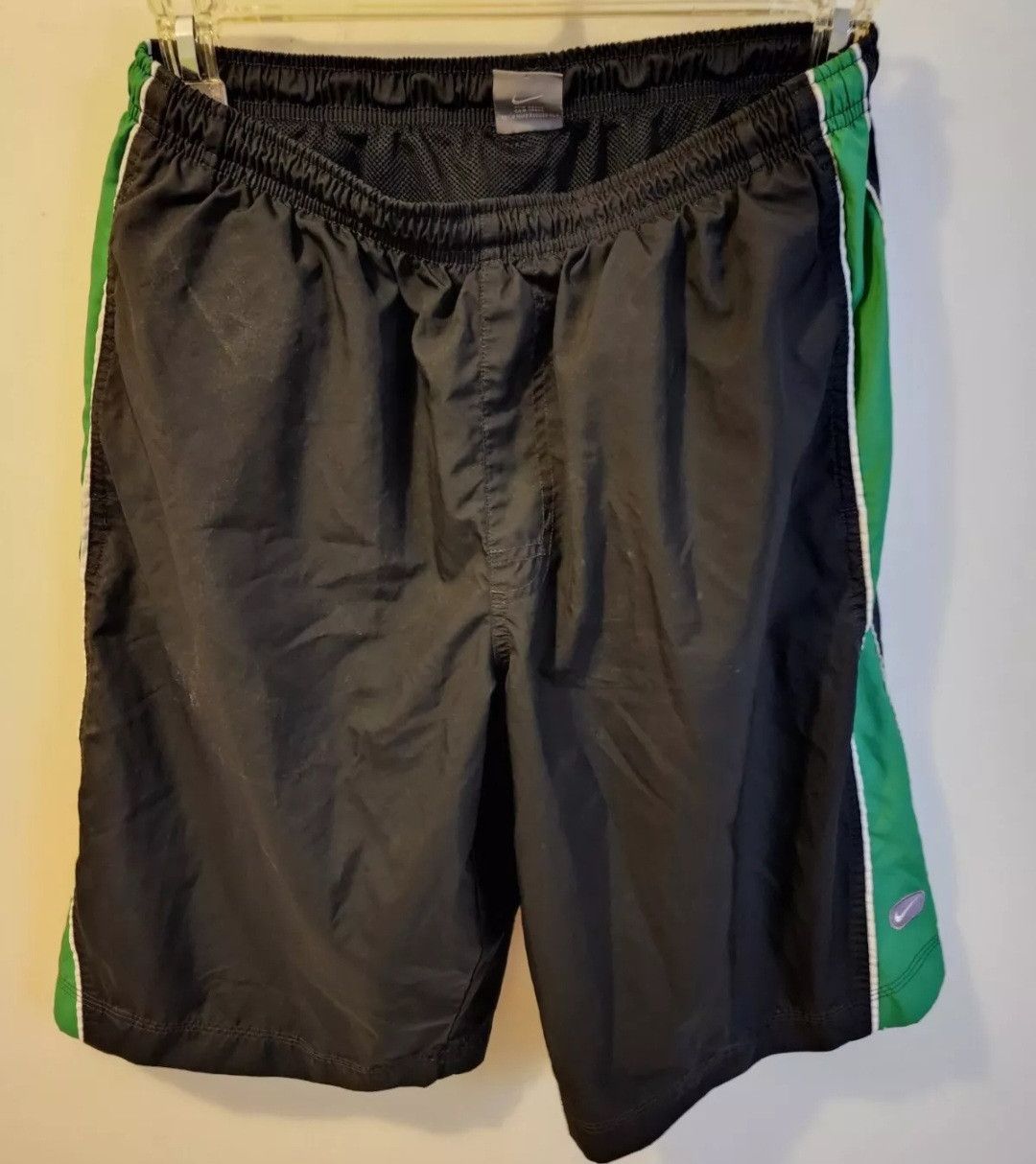 Nike Nike Black Green White Stripe Swim Trunks L Light Gray Logo Size US 42 / EU 58 - 1 Thumbnail