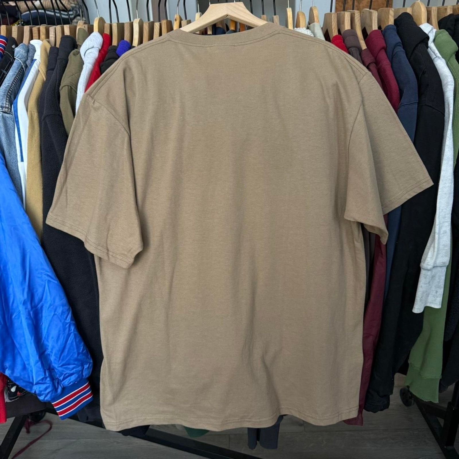 Lee Vintage 90s Sea World Promo Shirt in Light Brown Size US XL / EU 56 / 4 - 7 Thumbnail