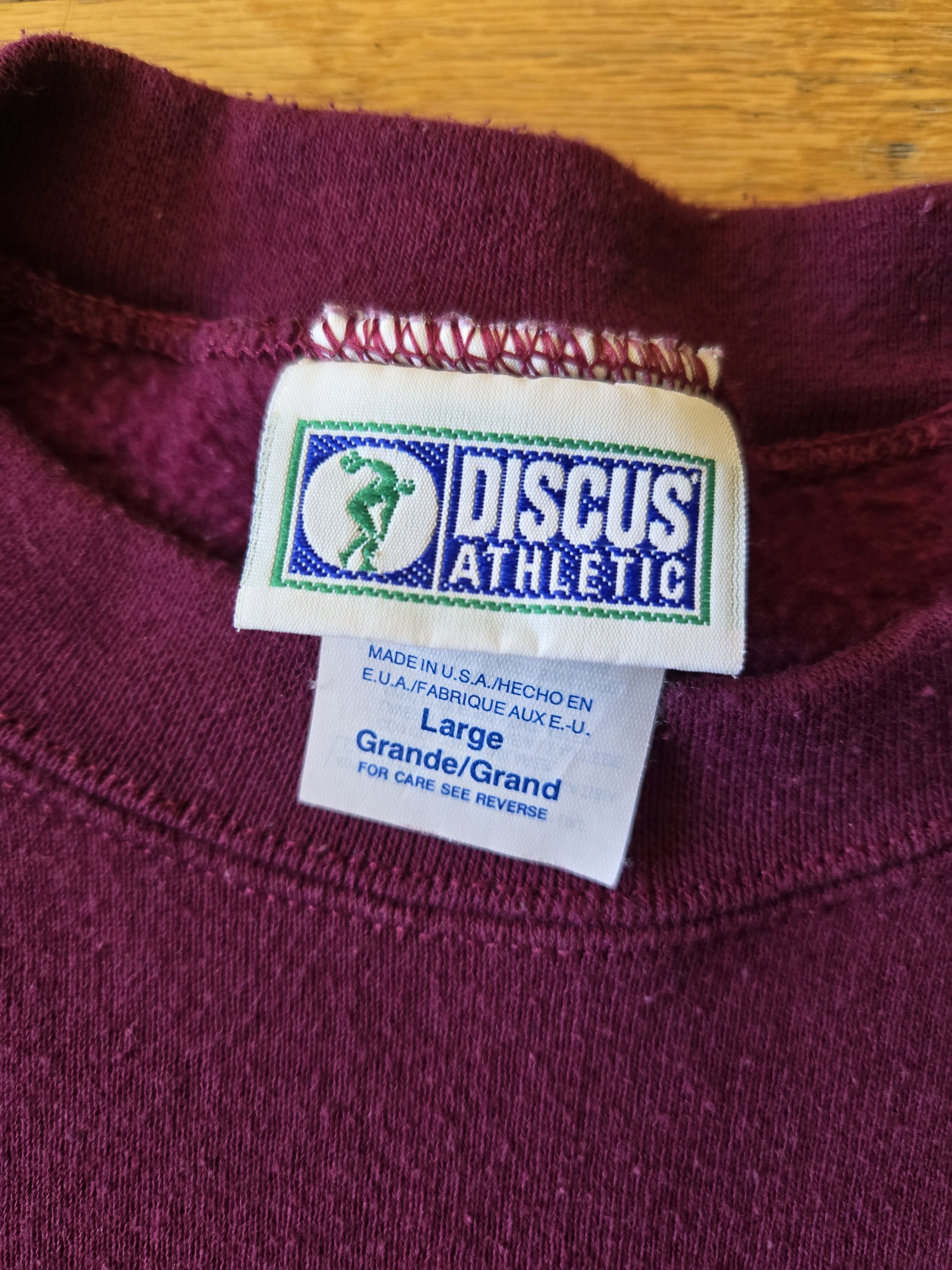 Vintage Vintage Discus Athletic Sweatshirt Maroon Made In USA Size US L / EU 52-54 / 3 - 3 Thumbnail