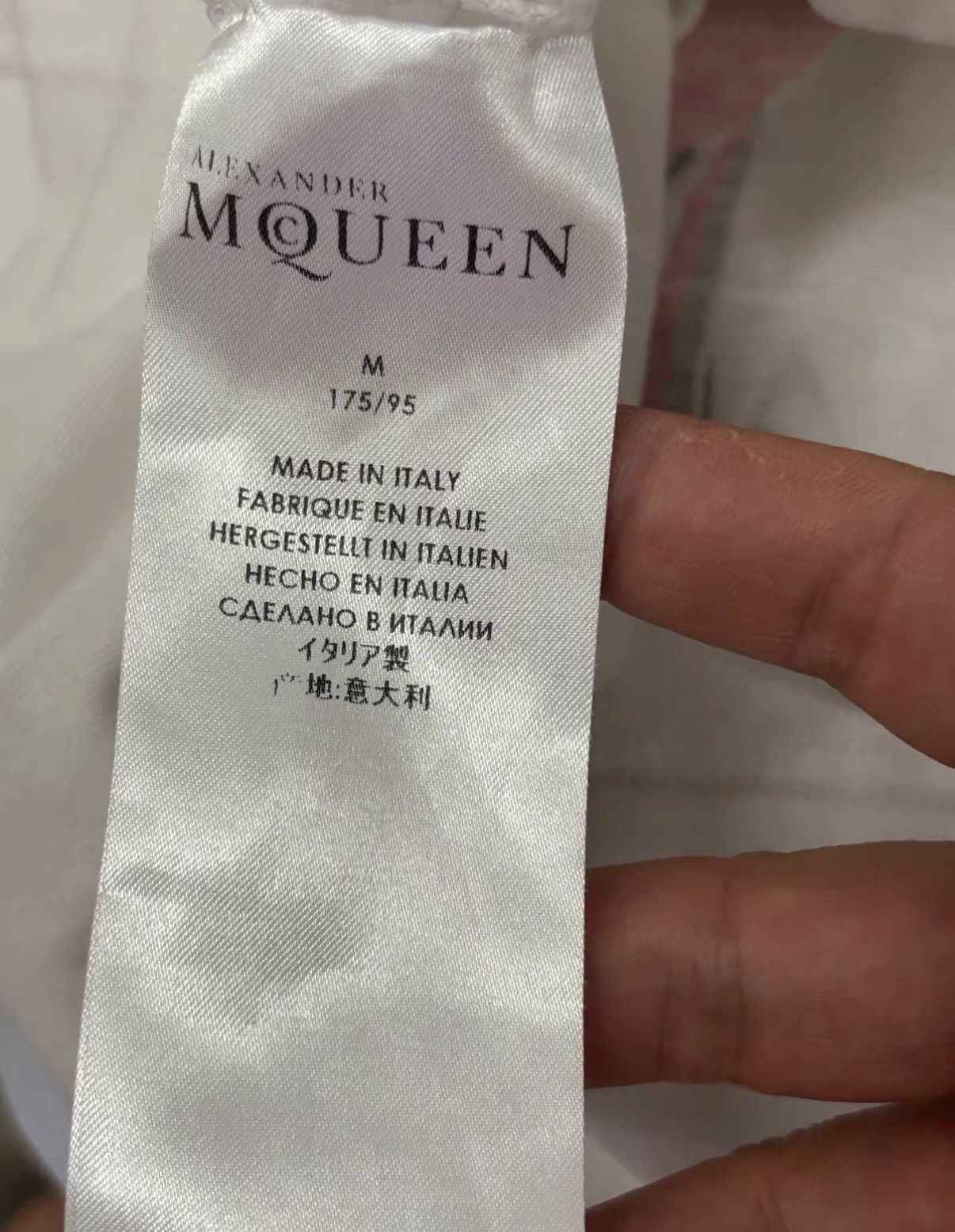 Alexander McQueen Alexander McQueen Mainline Classic Short Sleeve J2 Size US M / EU 48-50 / 2 - 4 Thumbnail