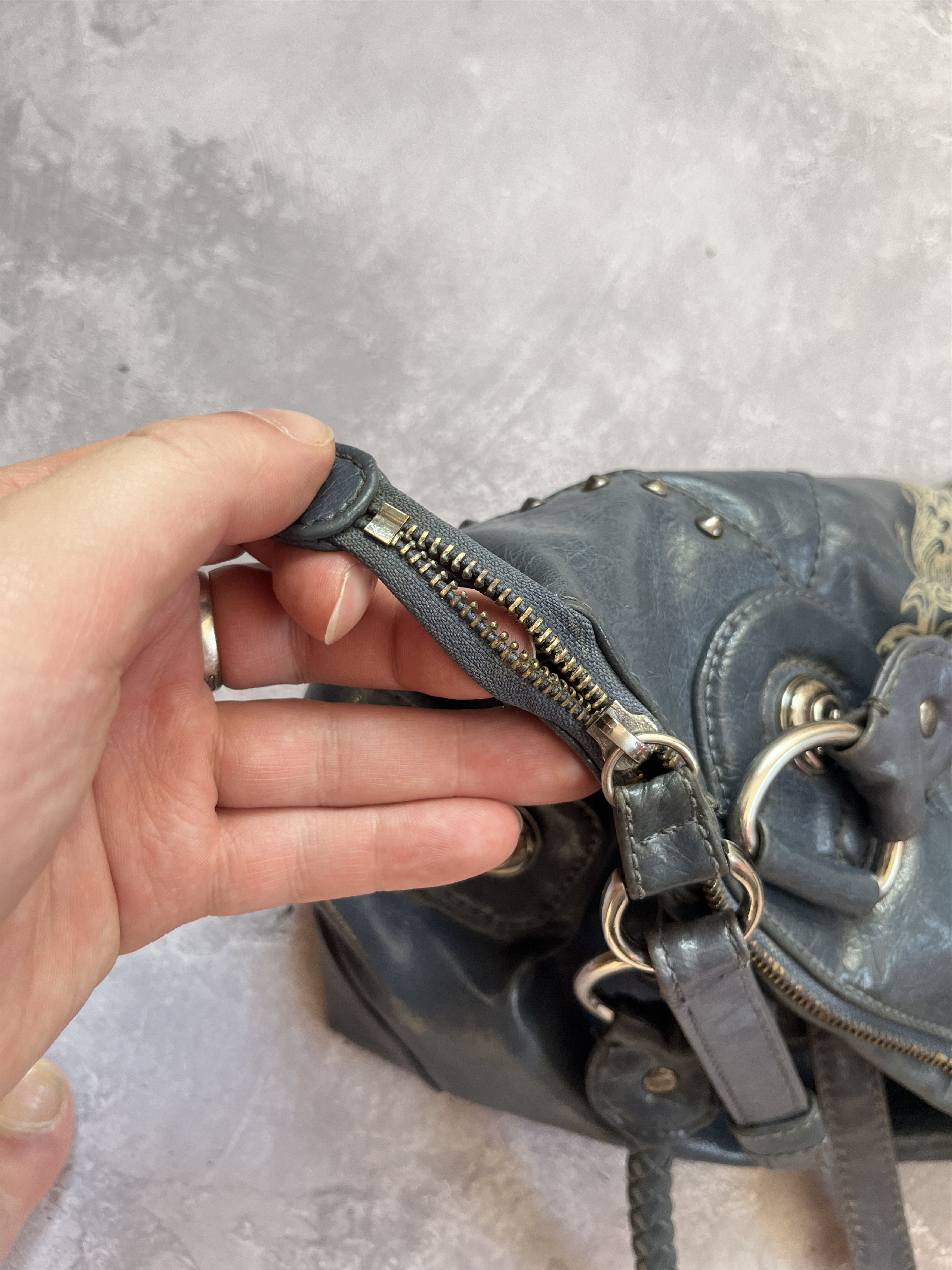 Guess Guess Jeans Y2K Studded Shoulder Bag Blue Vintage Logo Purse Size ONE SIZE - 21 Thumbnail