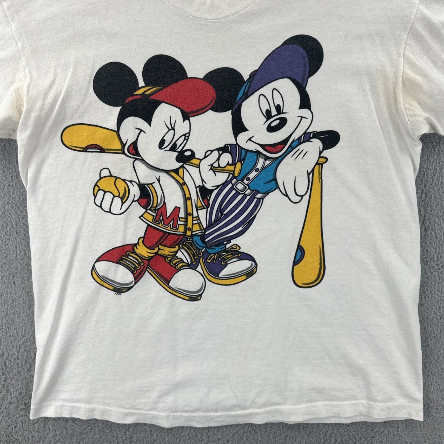 Disney VINTAGE Disney Men’s XL White Single Stitch Shirt Mickey & Minnie Mouse Graphic Tee Shirt Adults XL White Cotton 90s 80s Cartoon Mens Size US XL / EU 56 / 4 - 4 Thumbnail
