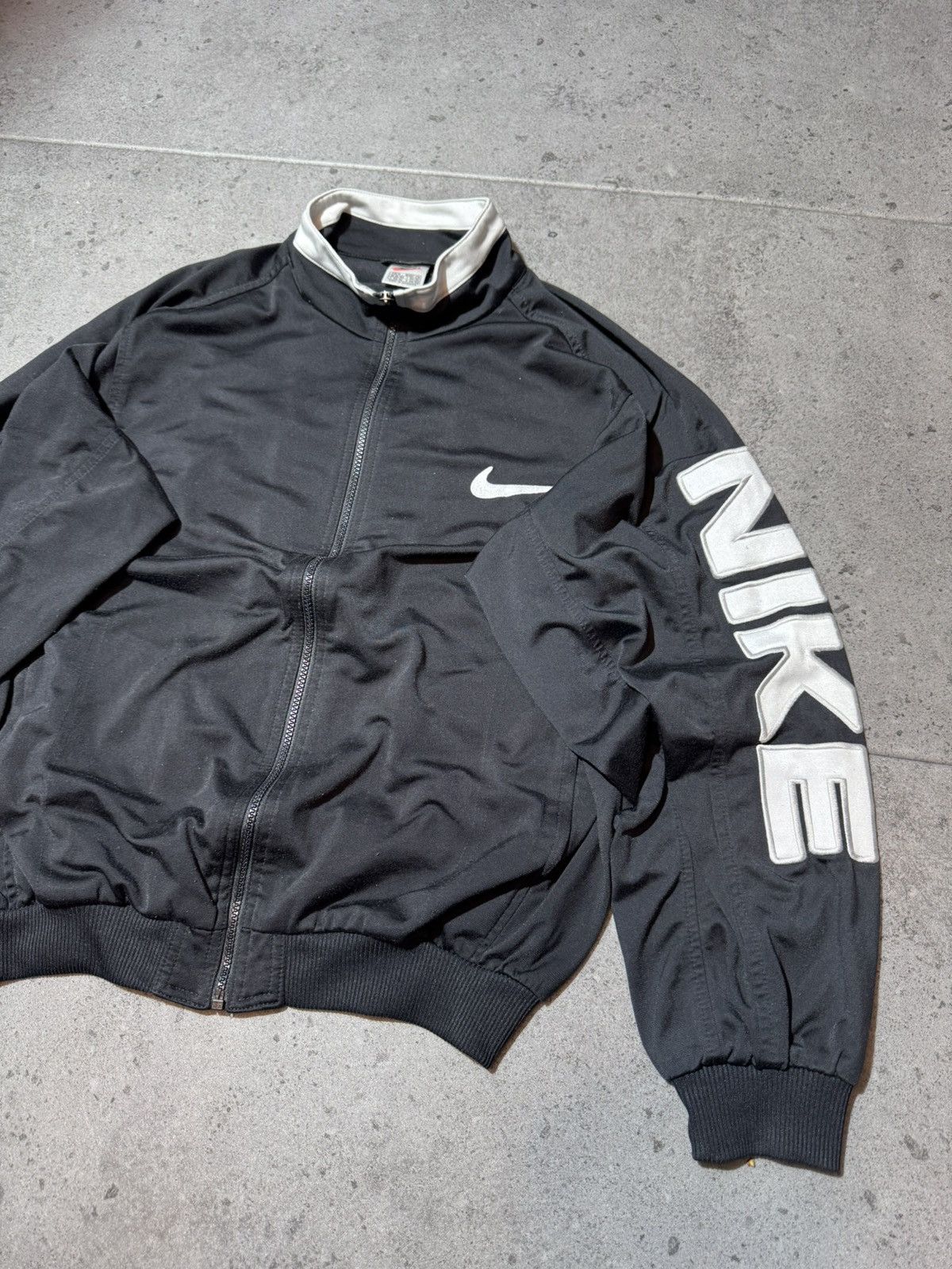 Nike × Vintage Vintage 90s Nike Spellout Track & Zip Jacket Size US M / EU 48-50 / 2 - 3 Thumbnail
