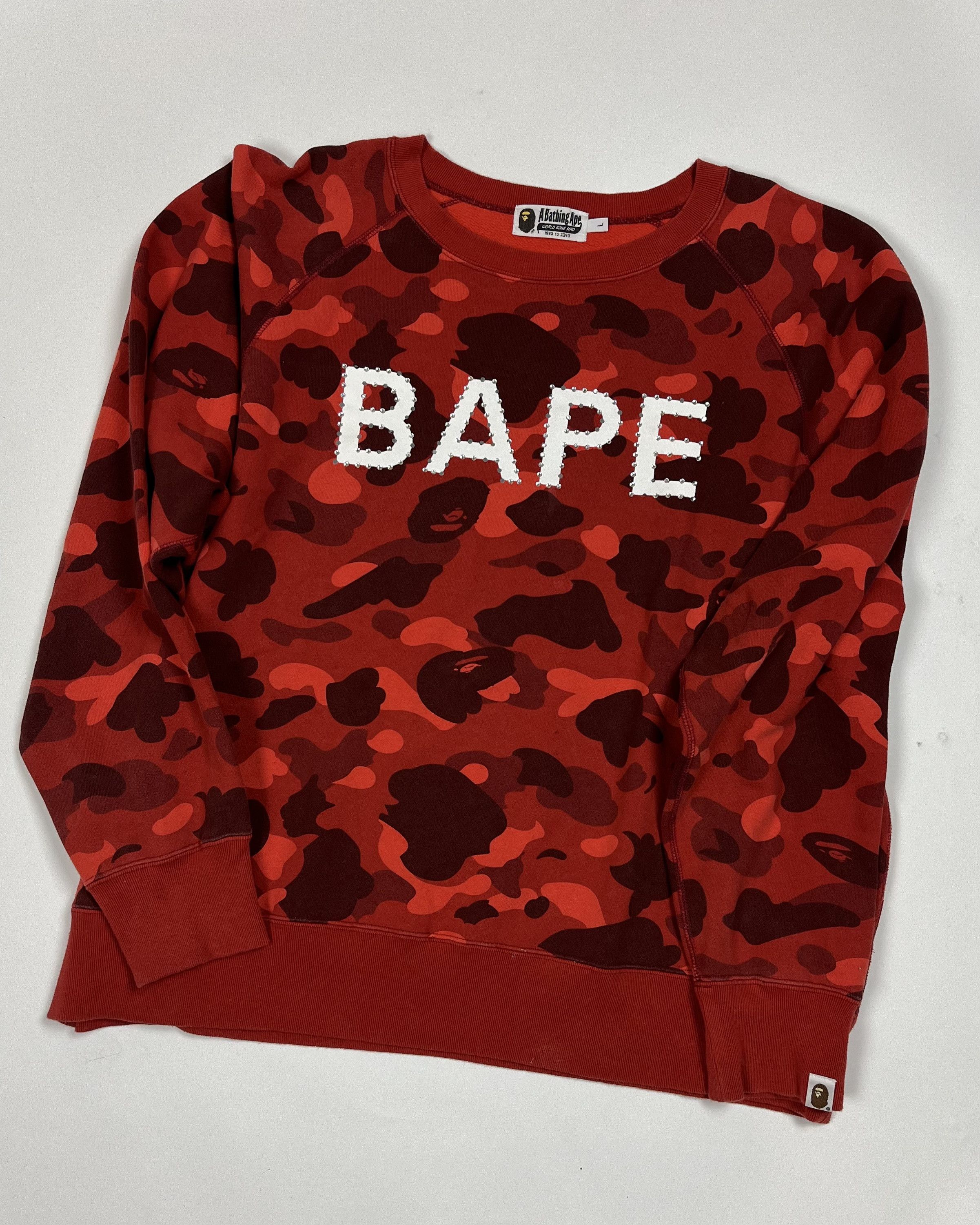 Bape BAPE x Swarovski Red Crazy Camo Crewneck Size US M / EU 48-50 / 2 - 1 Thumbnail