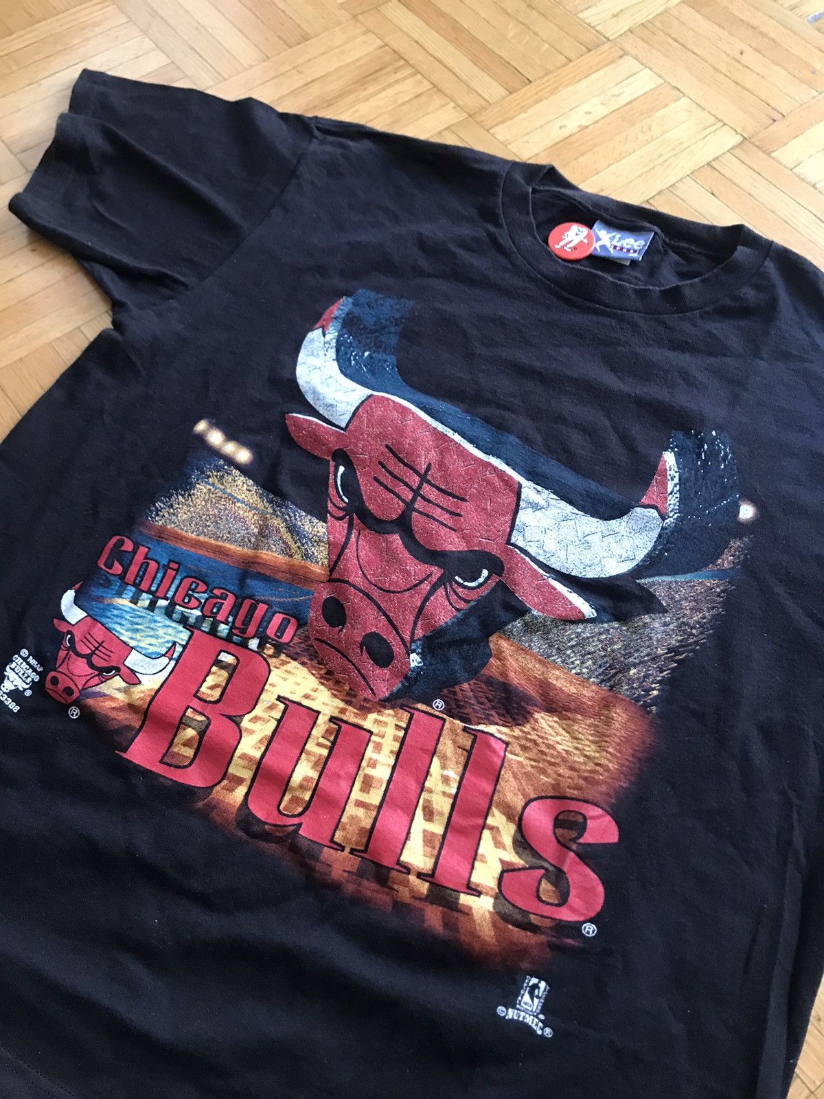 Image of Lee 90’S Chicago Bulls Vintage T in Black, Men's (Size XL)