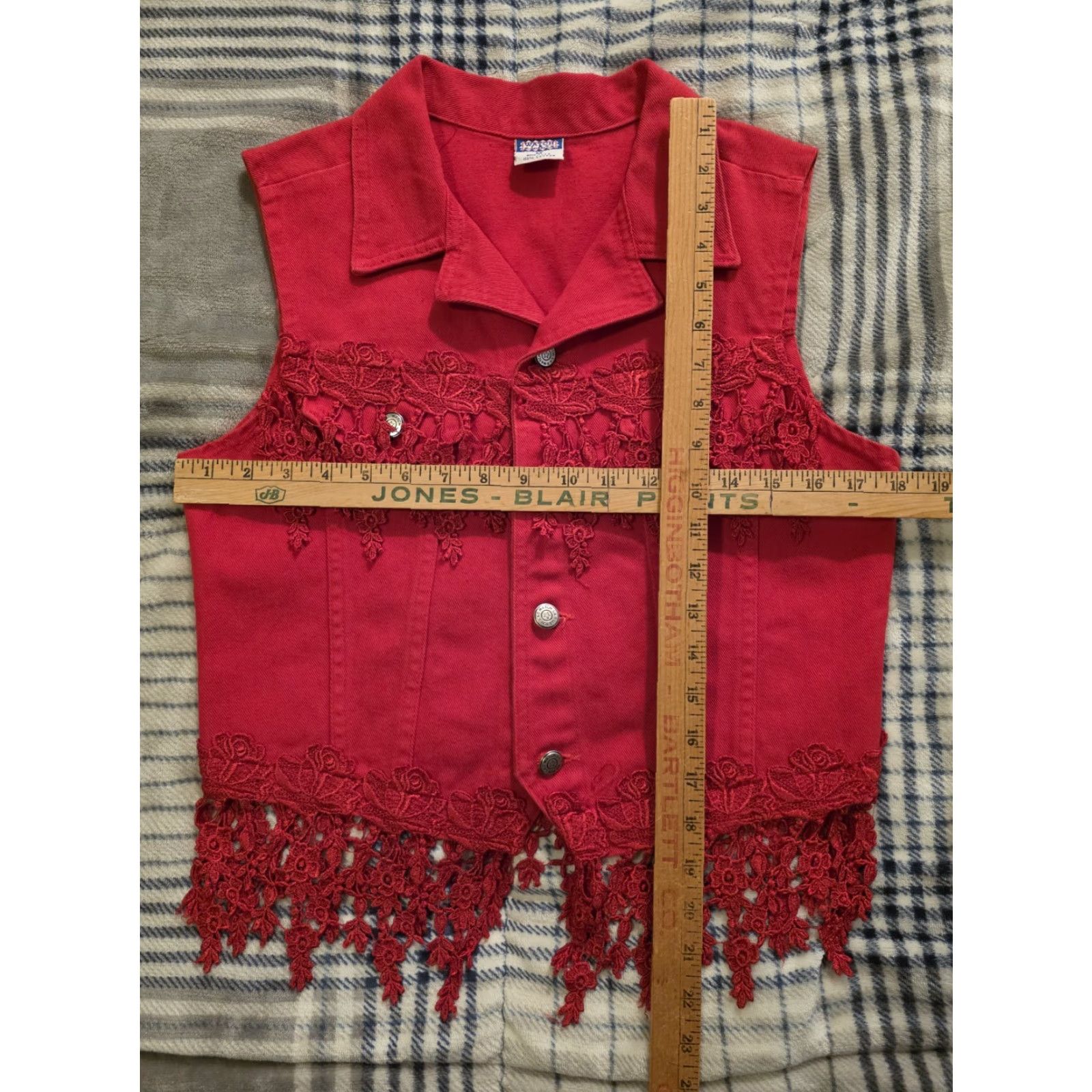 Vintage VINTAGE Watch LA Women's Denim Vest Short Sleeveless Red Embroidered Rose Lace 90s Western Casual Womens Medium Size M / US 6-8 / IT 42-44 - 8 Thumbnail