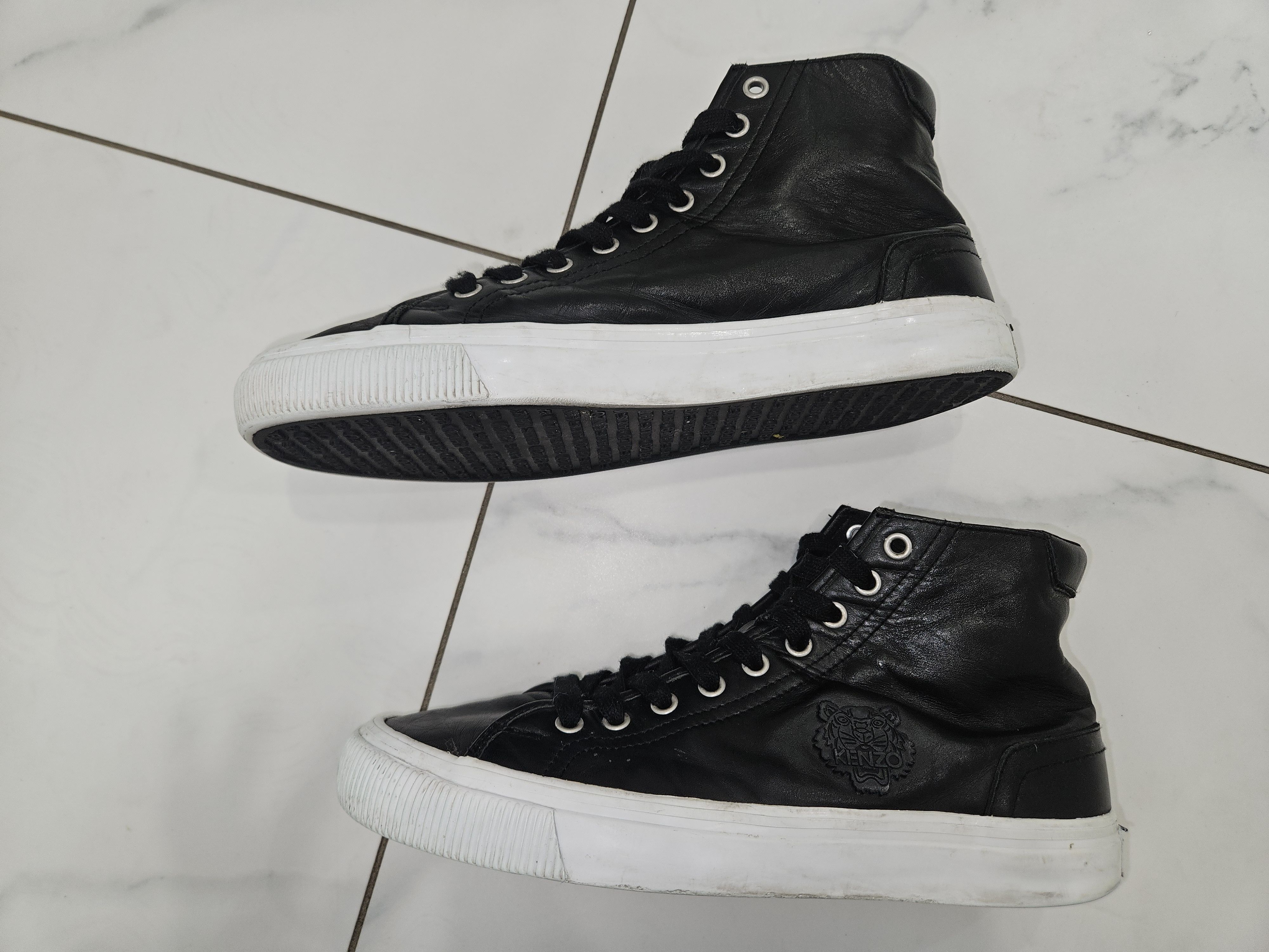 Kenzo Kenzo Black Leather High-Top Sneakers | Embossed Tiger Logo Size US 8 / EU 41 - 2 Thumbnail