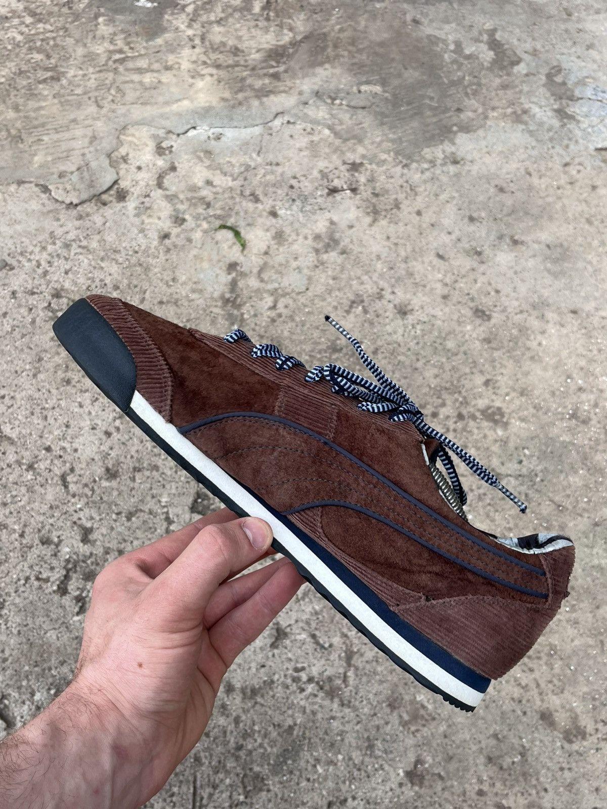 Puma Rare Vintage Puma Corduroy Suede Brown Sneakers Avantgarde Size US 10.5 / EU 43-44 - 2 Thumbnail