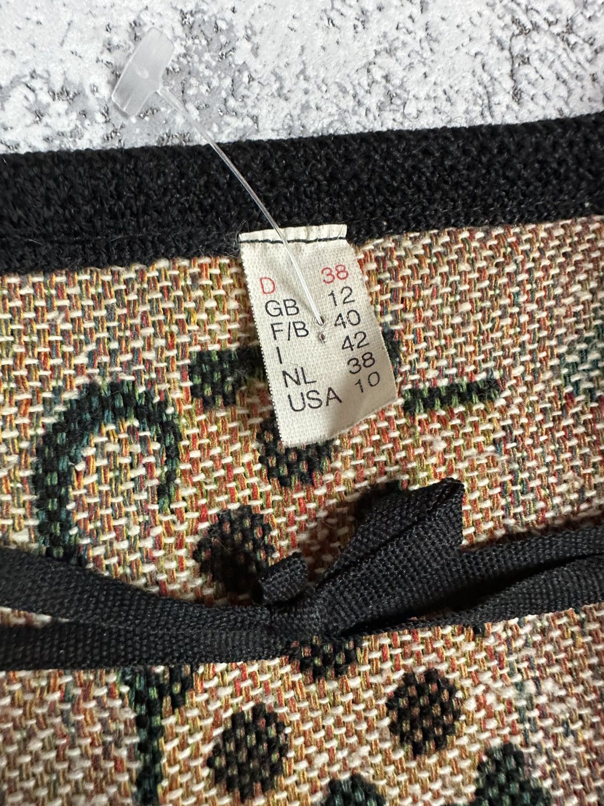Vintage Vintage Tapestry Knit Cabin Vest Naturecore Size L / US 10 / IT 46 - 4 Thumbnail