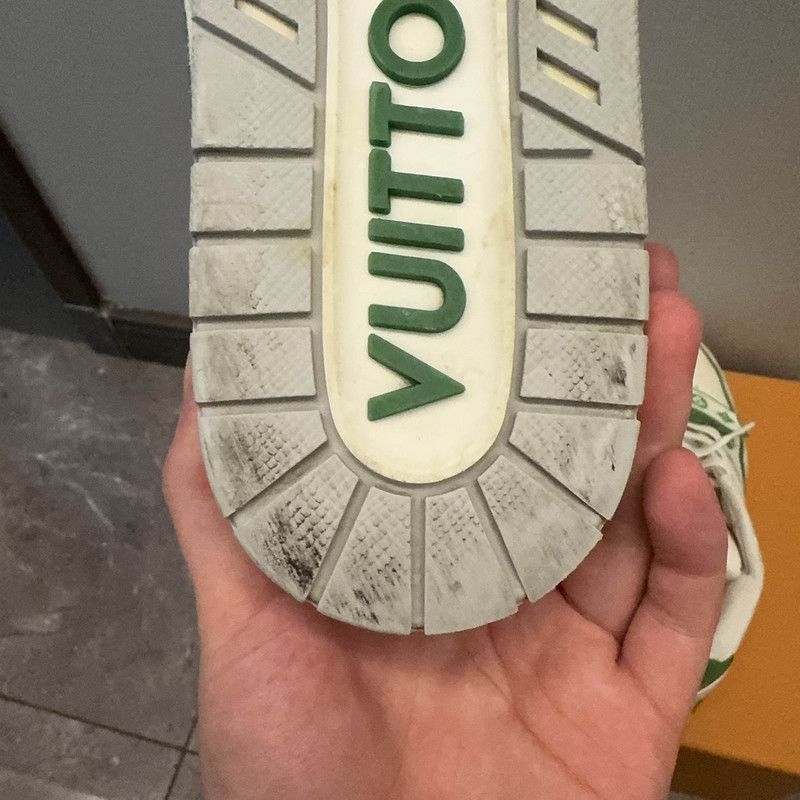 Louis Vuitton Louis Vuitton Vintage Trainer Sneakers in White Green -2508 Size US 10.5 / EU 43-44 - 7 Thumbnail