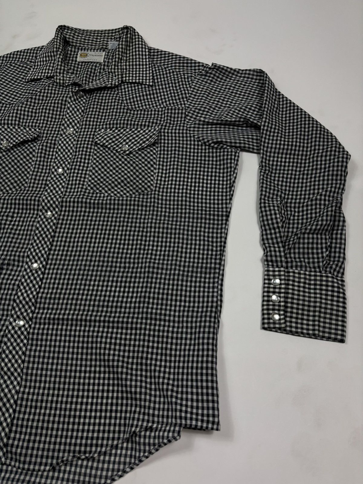 Vintage Vintage 90s Pearl Snap Button Down Shirt Size US L / EU 52-54 / 3 - 1 Thumbnail