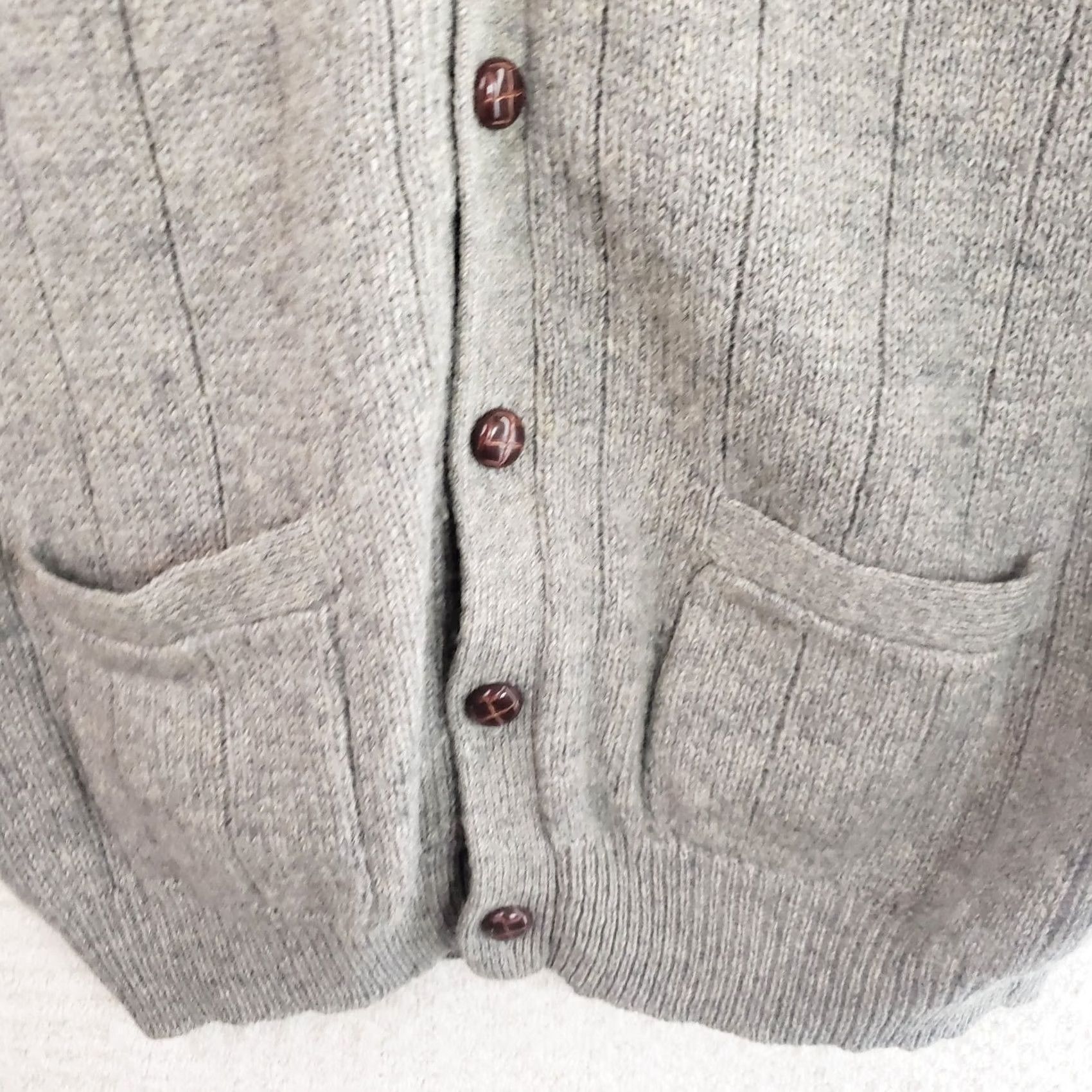 Jantzen VINTAGE Jantzen Sport Sweater Vest Gray Wool Knit Button Up Size XL USA Made Men Size US XL / EU 56 / 4 - 3 Thumbnail