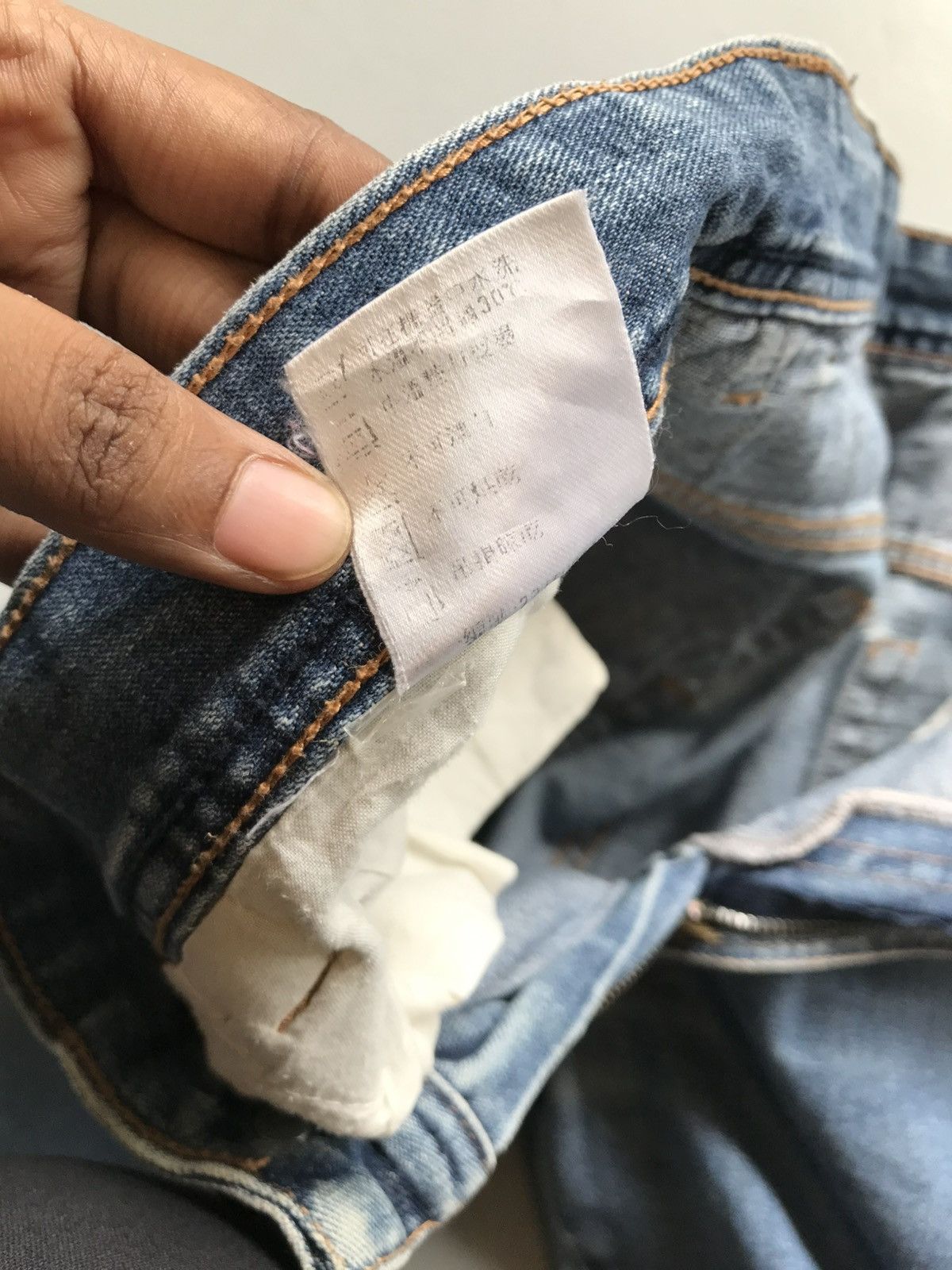 Japanese Brand Vintage world traveller koi fish embroidered denim Size US 38 / EU 54 - 8 Thumbnail