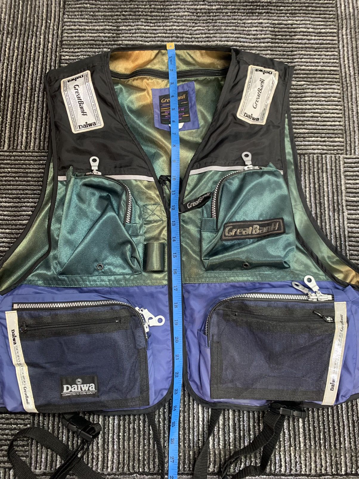 DAIWA Rare Design Vintage Brand Daiwa Greatbanff Fishing Vest 90s Size US L / EU 52-54 / 3 - 20 Thumbnail
