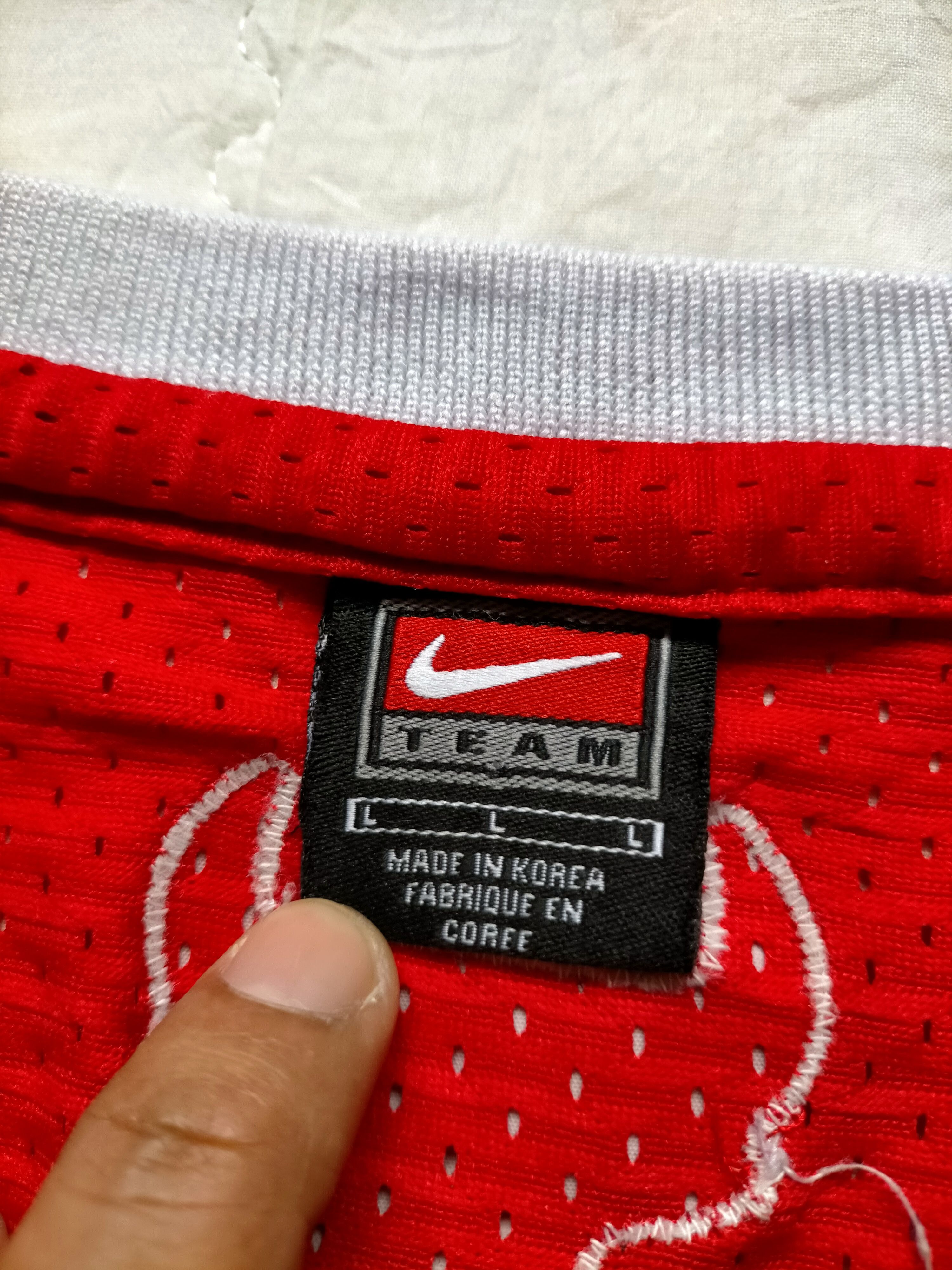 Nike Vintage 90s Nike Chicago Bulls Jordan 23 Jersey Size US L / EU 52-54 / 3 - 15 Thumbnail