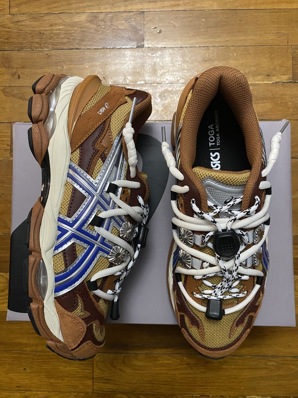 Asics Size 5.5 - Asics Gel-Cumulus 16 TOGA Brown Blue Silver Men’s Size US 5.5 / EU 38 - 1 Thumbnail