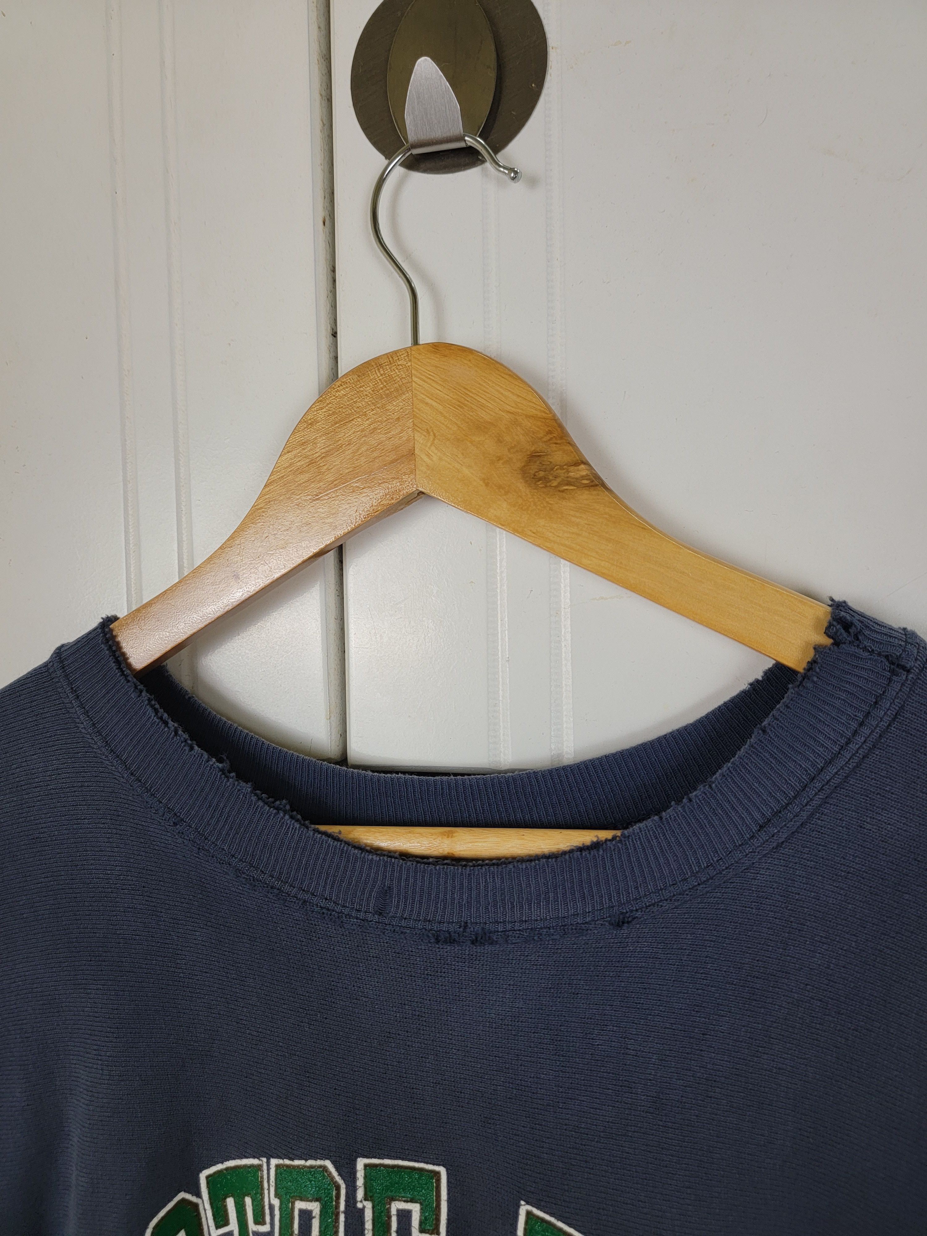 Champion × Vintage Vintage Thrashed Champion Reverse Weave Size US L / EU 52-54 / 3 - 12 Thumbnail