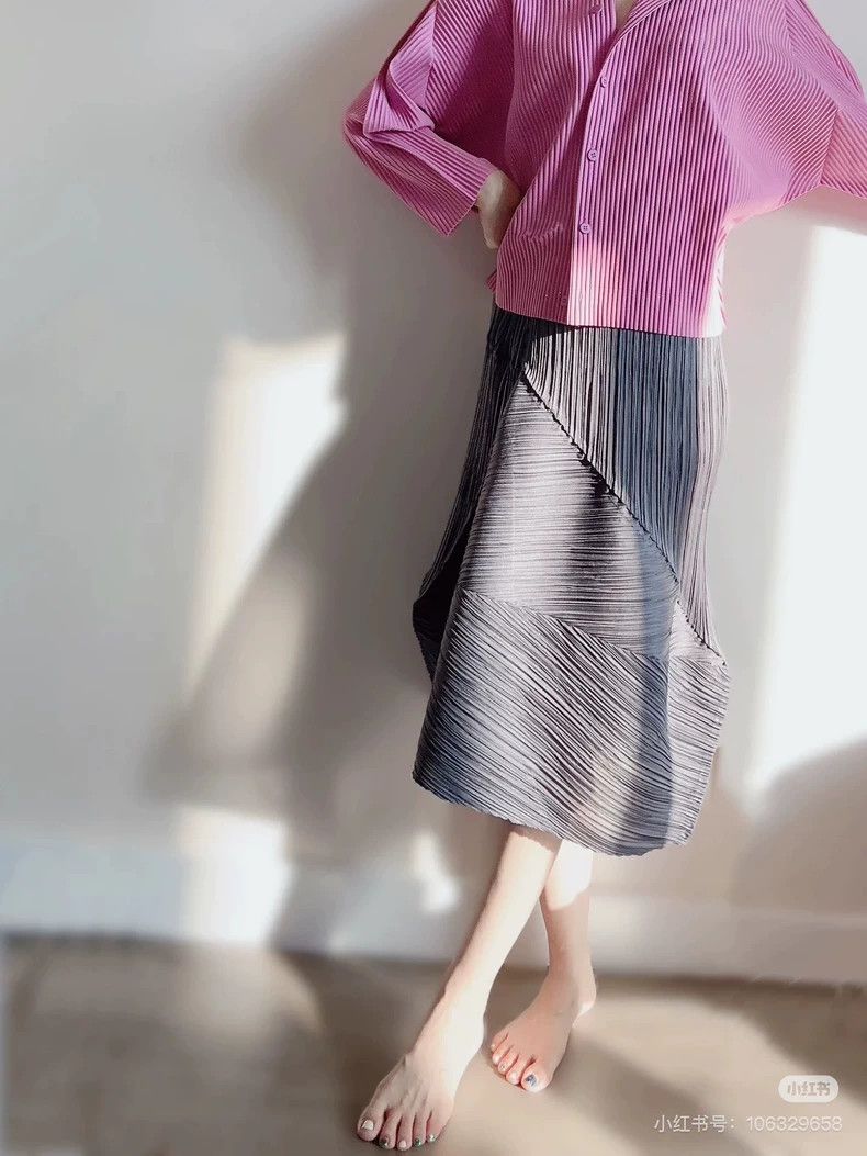 Issey Miyake Issey Miyake size:3 Grey irregular-shaped dress Size 42" / US 20 - 9 Thumbnail