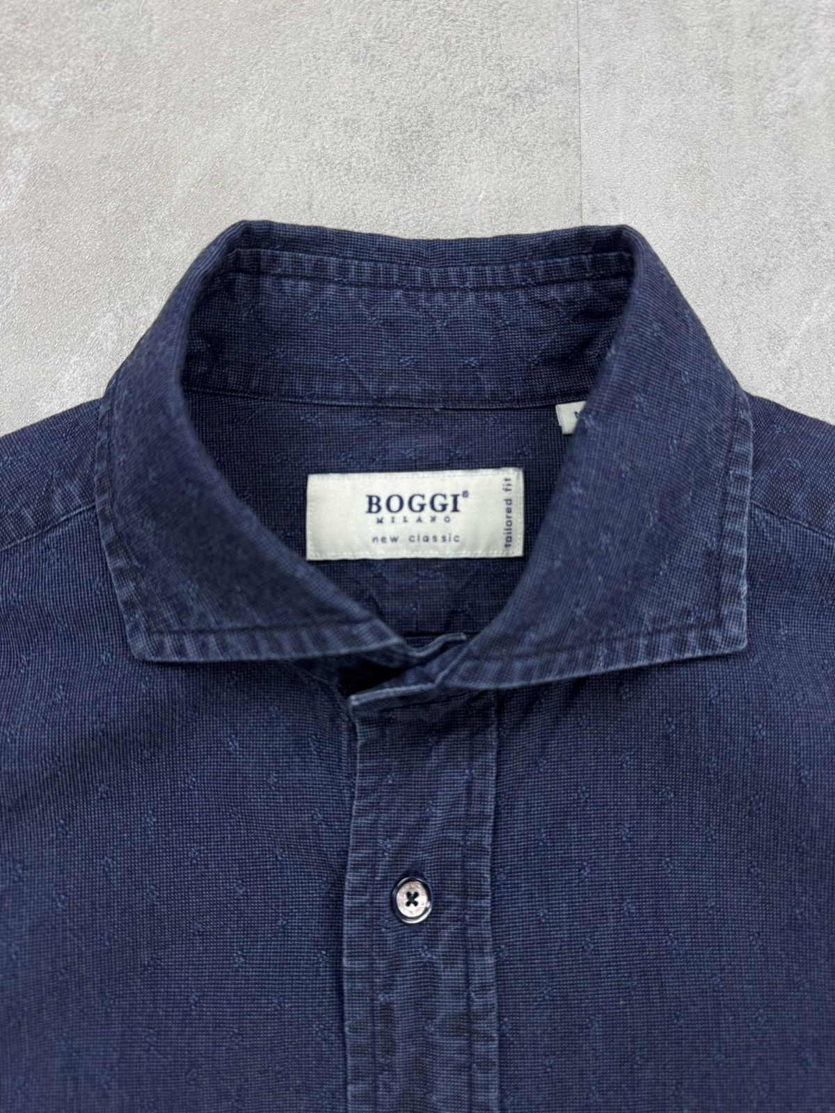 Boggi BOGGI MILANO Denim shirt Long sleeve BUTTON UP Mens size M Size US M / EU 48-50 / 2 - 1 Thumbnail
