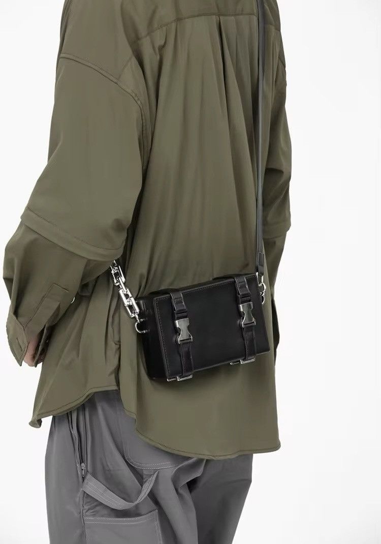 Japanese Brand Unisex Chains Suitcase Shape Shoulder Bag Size ONE SIZE - 1 Thumbnail