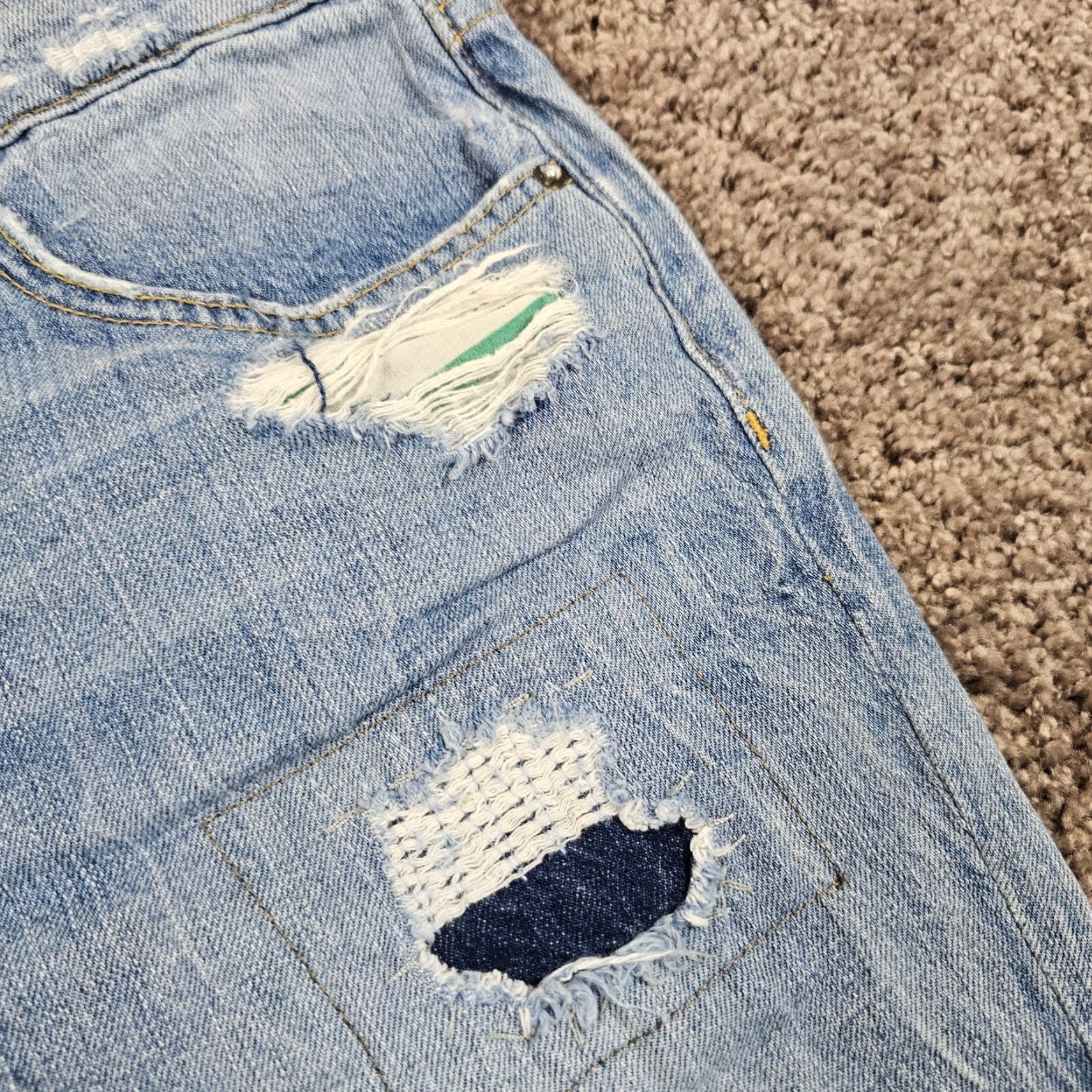 Vintage Joe's Jeans Jeans Women 28 Boyfriend Crop Light Wash Distressed Ex Lover 30x26 Blue Cotton Denim Regular Inseam 26 in Womens Size 28" / US 6 / IT 42 - 4 Thumbnail