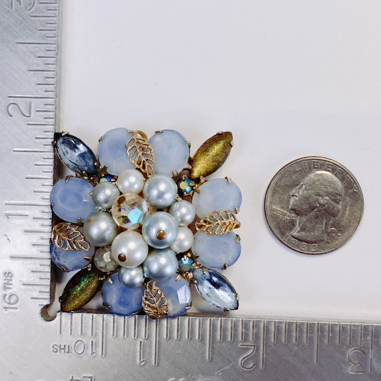 Vintage Mid Century Brooch Blue Glass Faux Pearl Rhinestone Cluster Size ONE SIZE - 7 Thumbnail