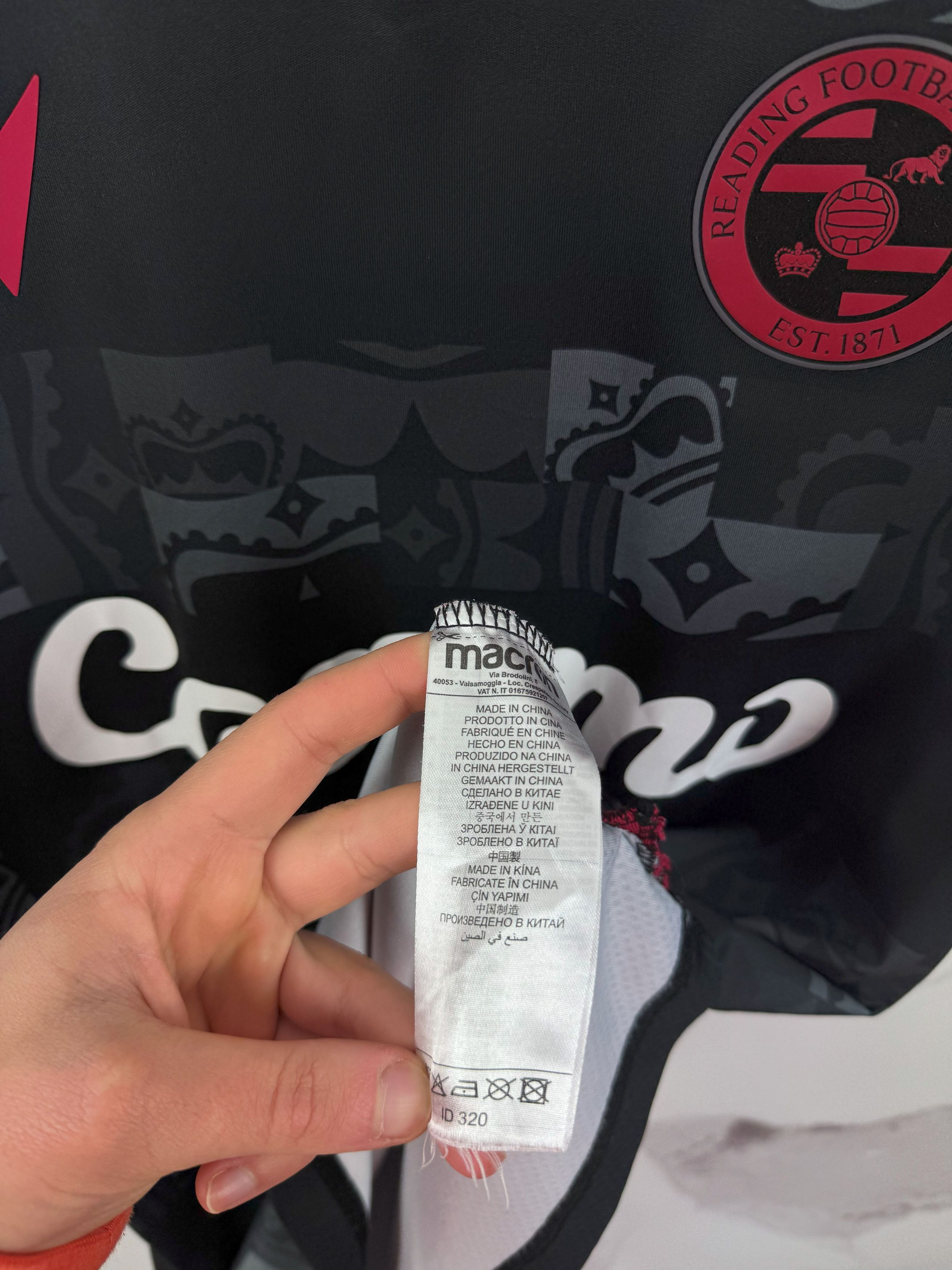Macron Macron Reading Jersey 2019 - 20 Season Away Type Size XL Size US XL / EU 56 / 4 - 10 Thumbnail