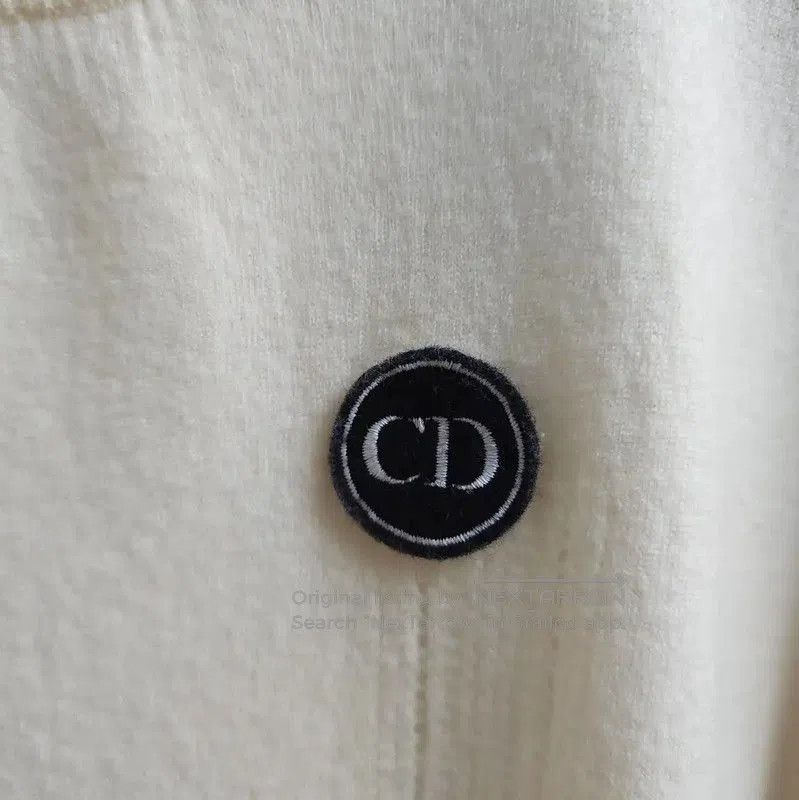 Dior Dior Cream Wool Short Sleeve Sweater . Size S / US 4 / IT 40 - 6 Thumbnail