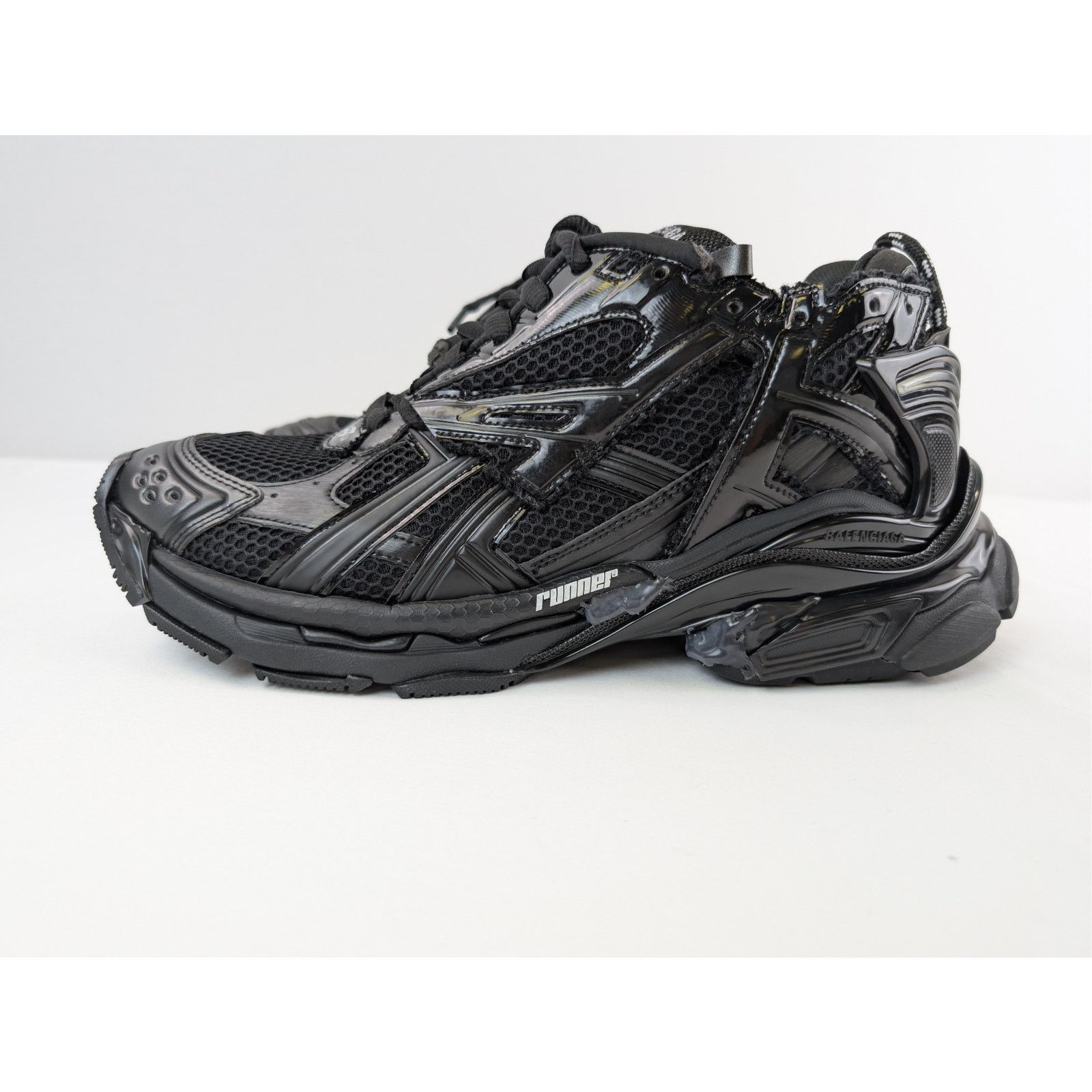 Balenciaga o1rshd1 Monocolor Mesh Rubber Runner Sneakers in Black Size US 12 / EU 45 - 12 Thumbnail