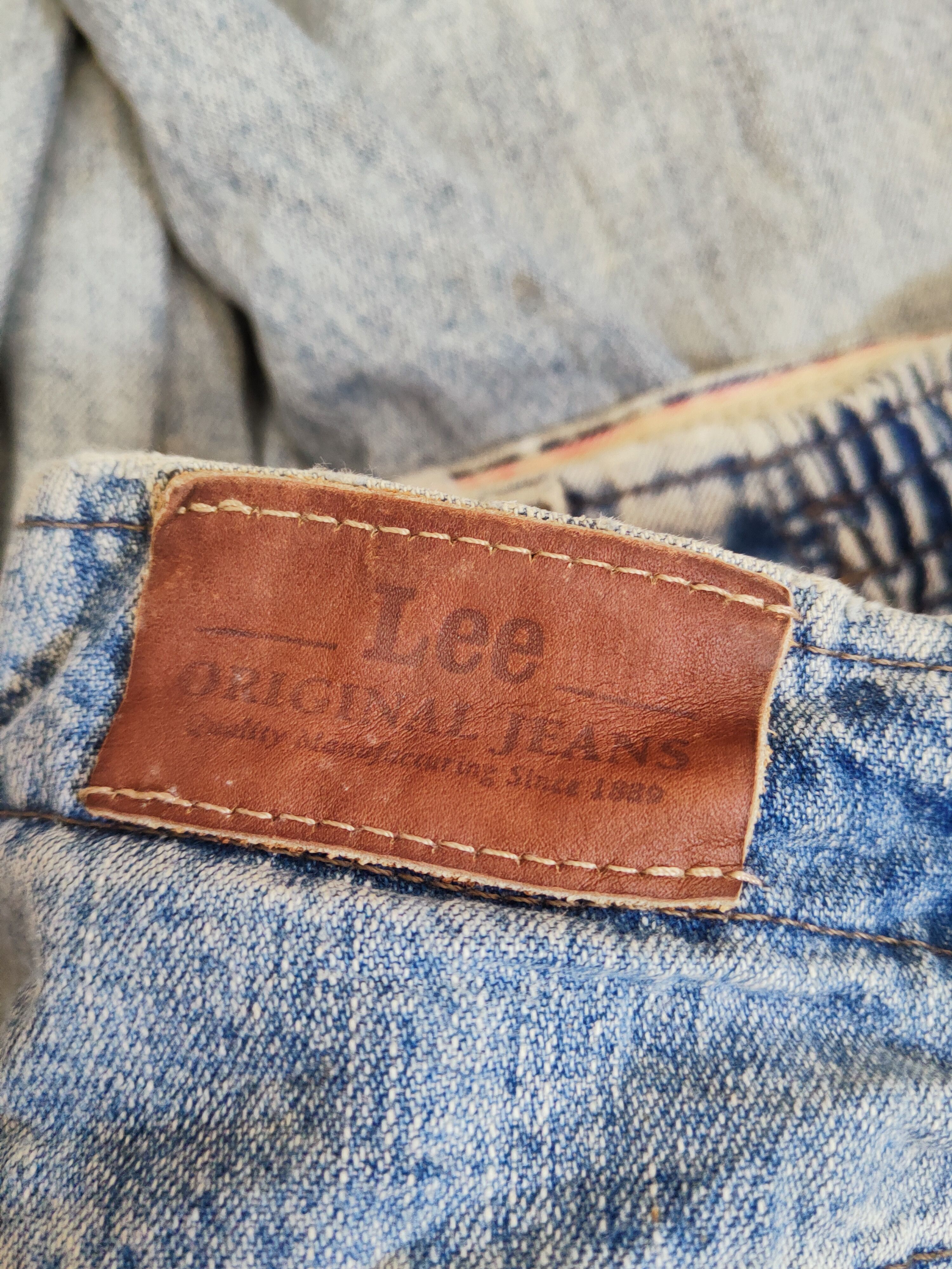 Lee × Vintage Vintage Lee Blue Distressed Faded Jeans Size 35" - 12 Thumbnail